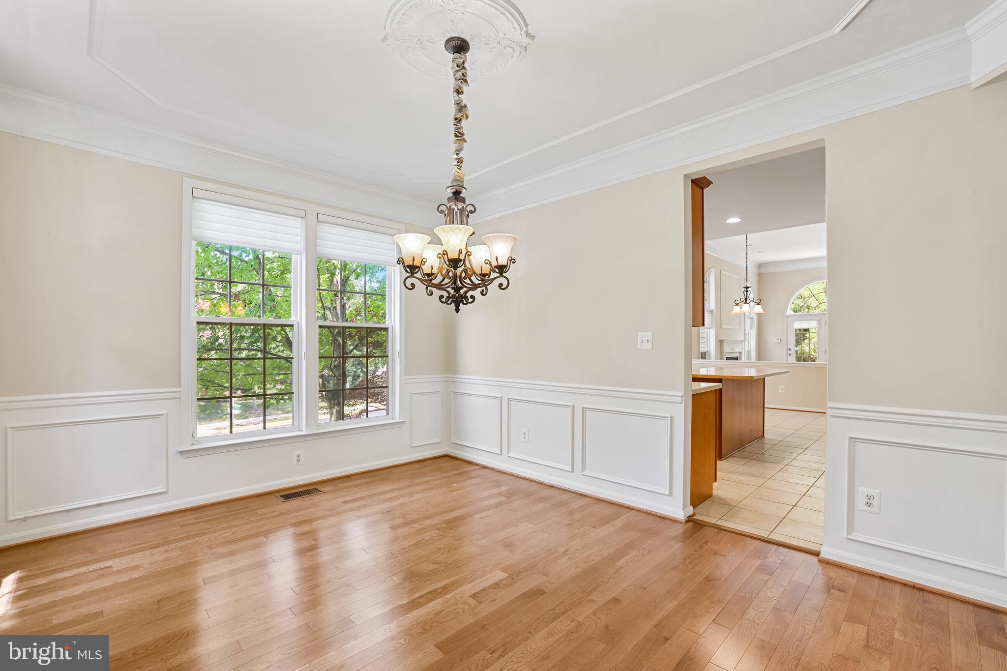 BROADLANDS - Residential