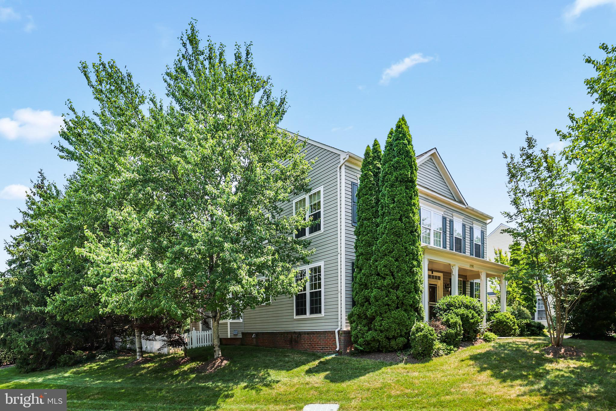 BROADLANDS - Residential