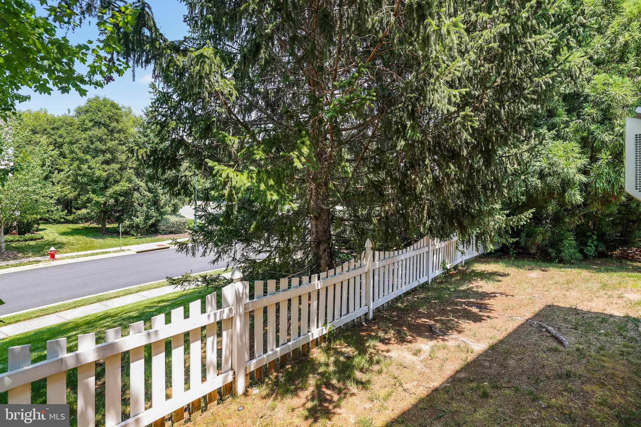 BROADLANDS - Residential