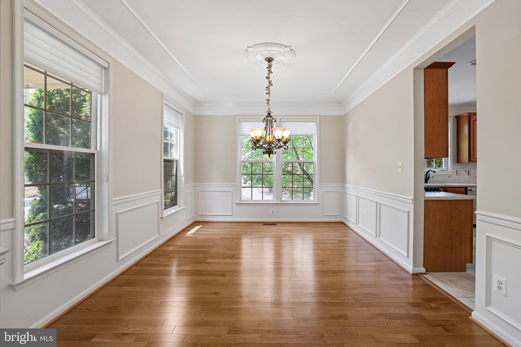 BROADLANDS - Residential