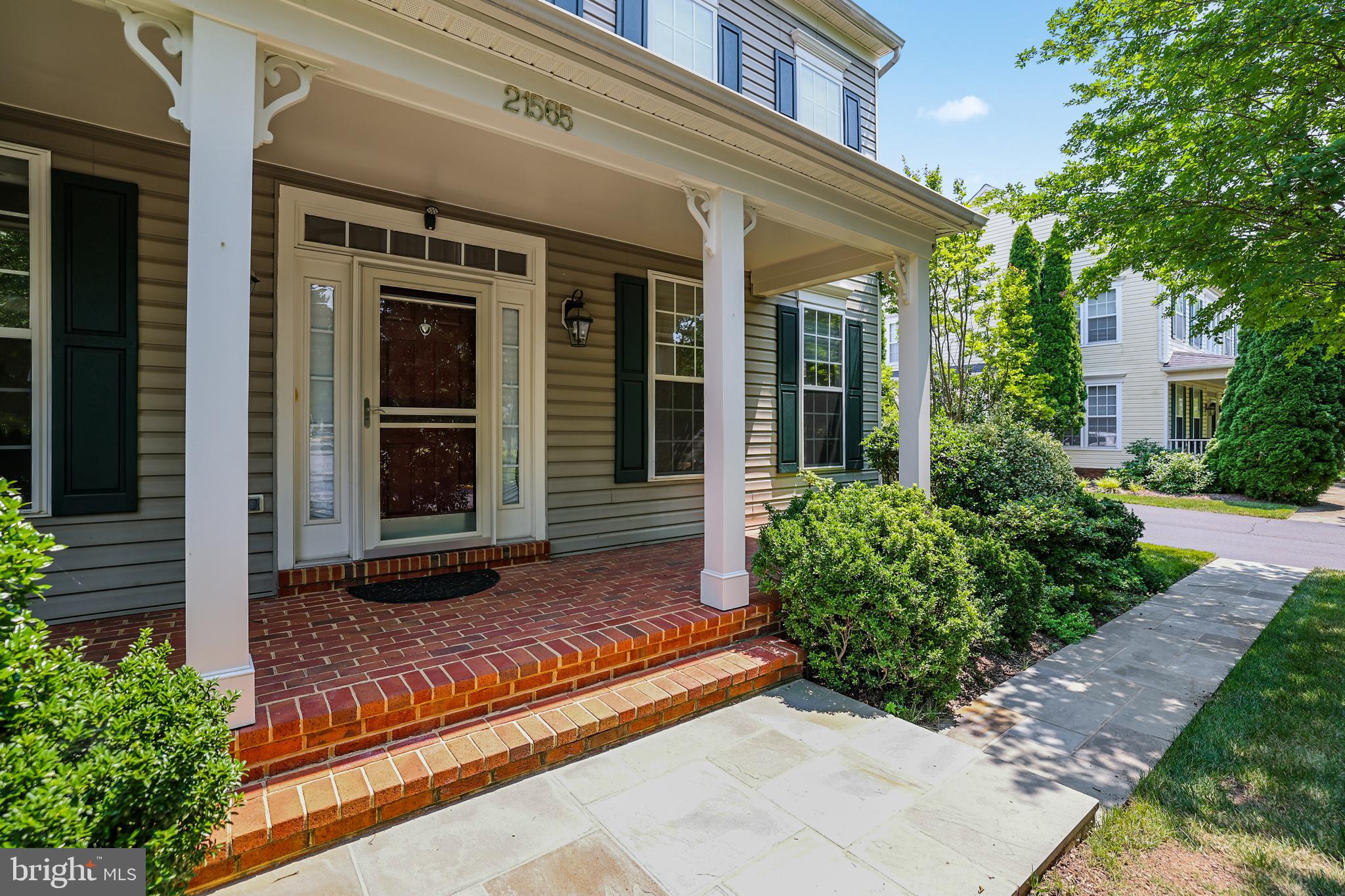 BROADLANDS - Residential