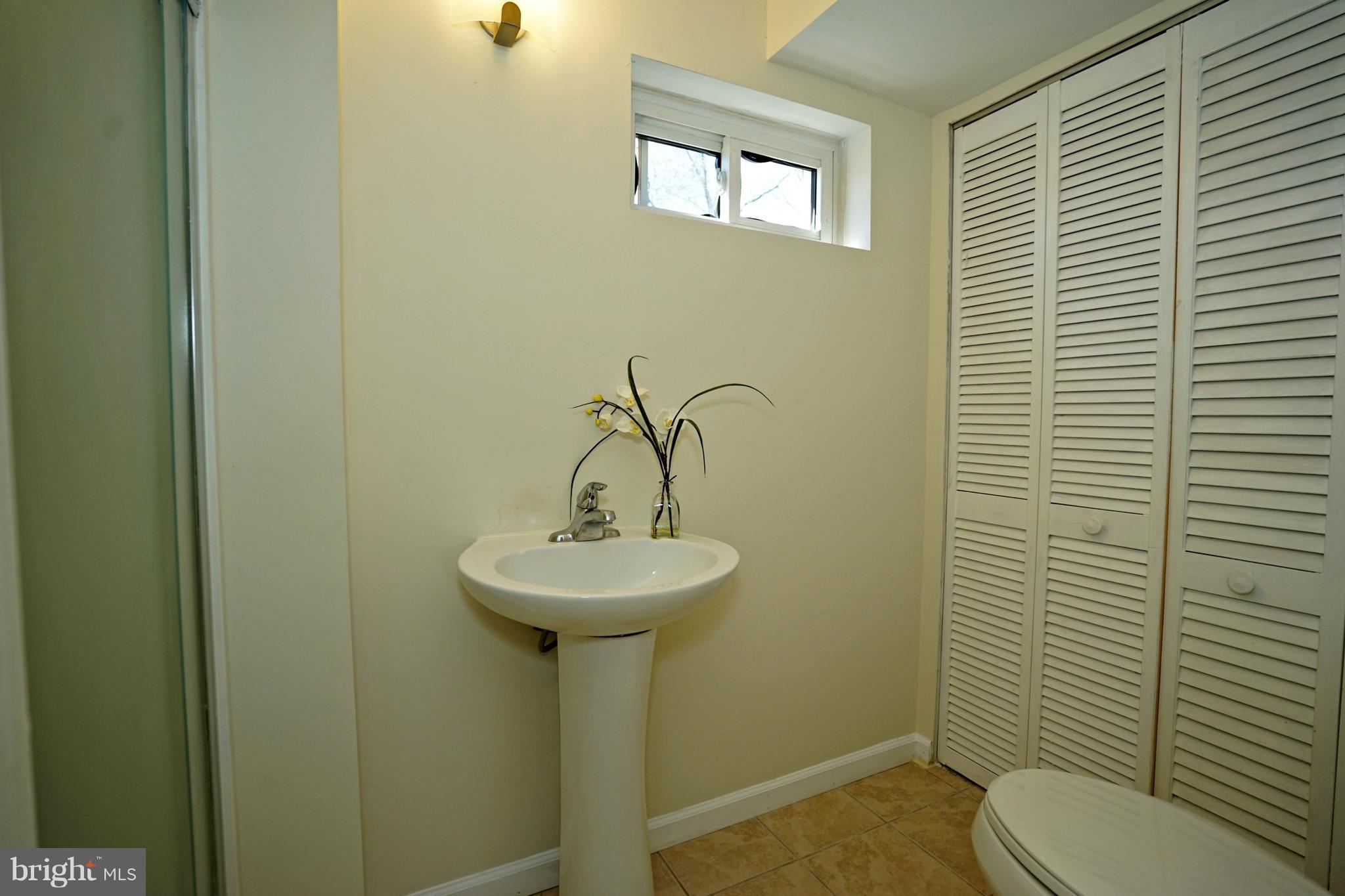 BROOKFIELD - Residential