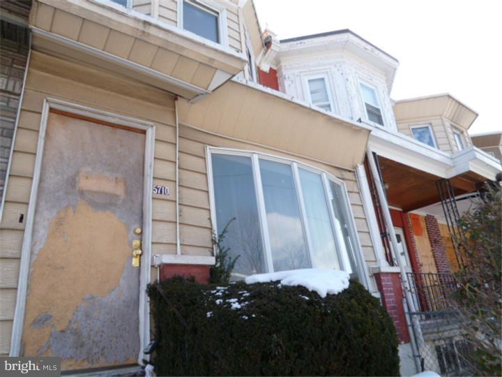 Southwest 3 bedroom house that was a rental property, good condition All offers will be presented, $2000 deposit and proof of funds will be required, AS IS addendum and buyer is responsible for u/o.   All offers will be presented ez to show and see