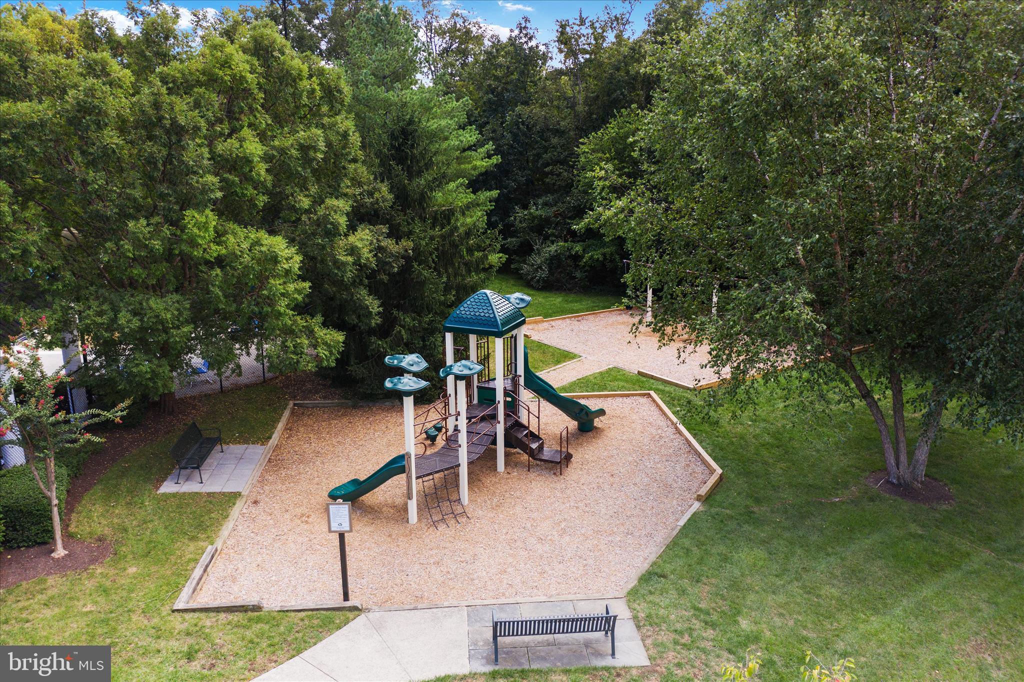 BROADLANDS - Residential