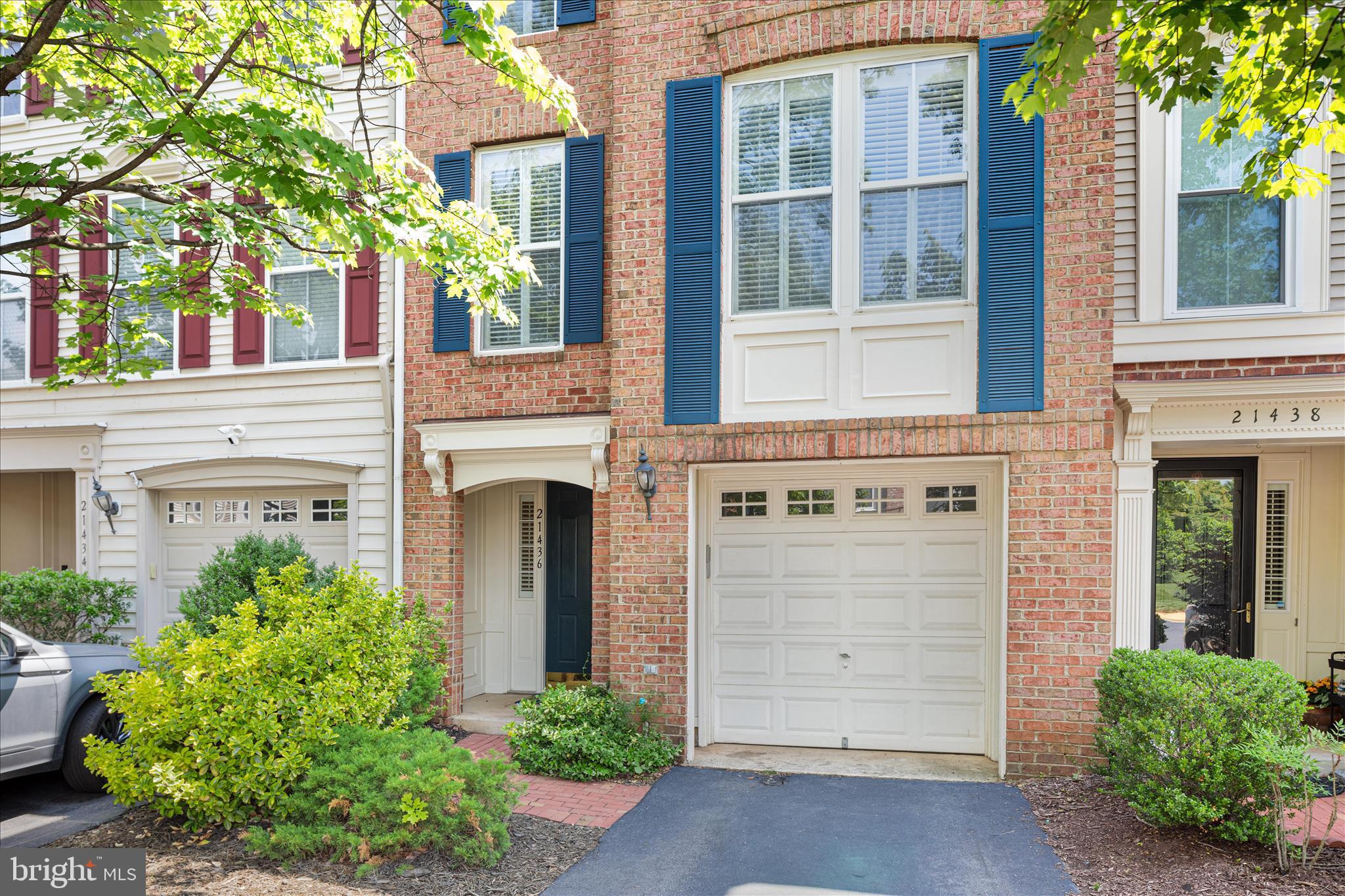 BROADLANDS - Residential