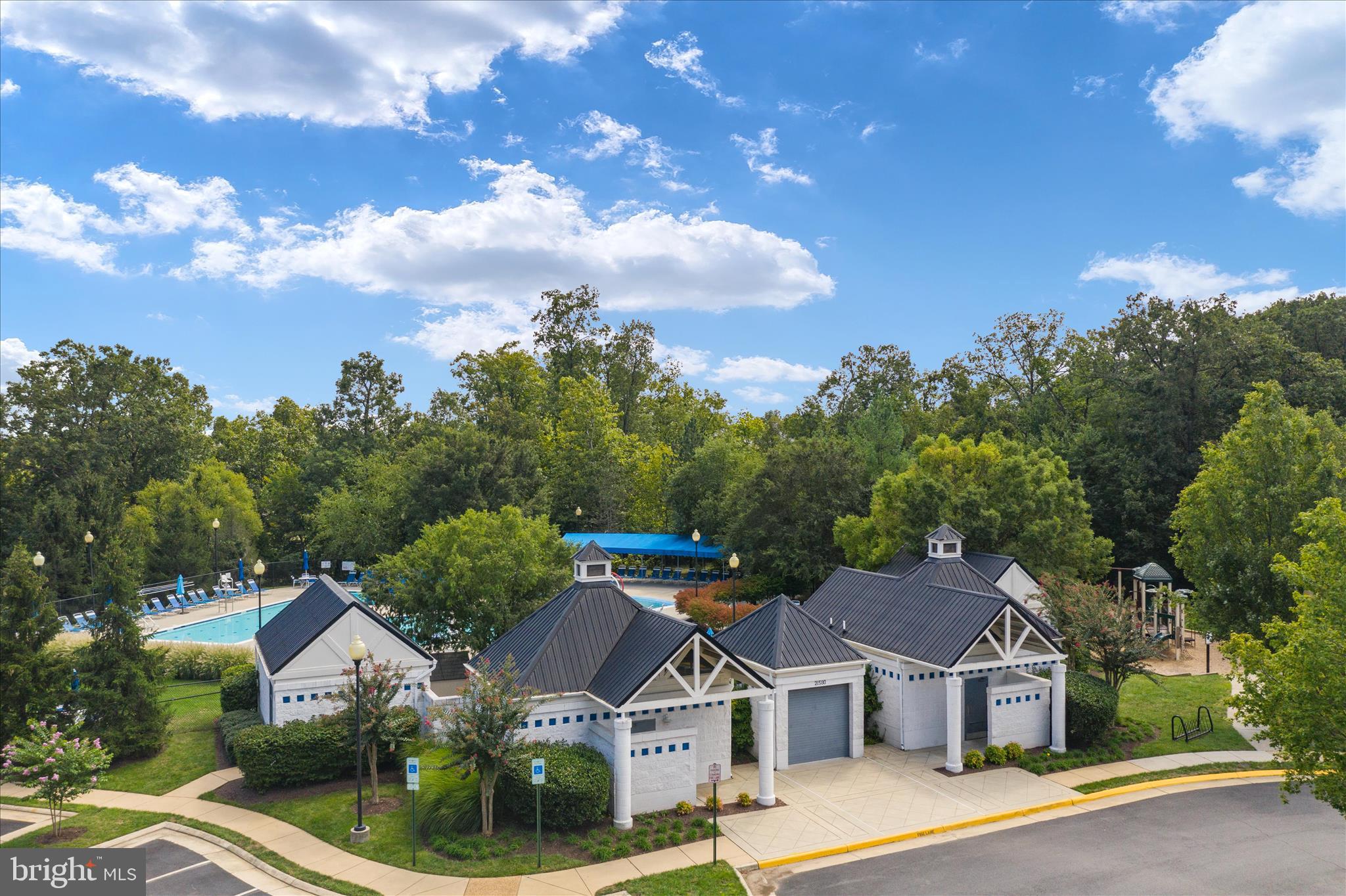 BROADLANDS - Residential