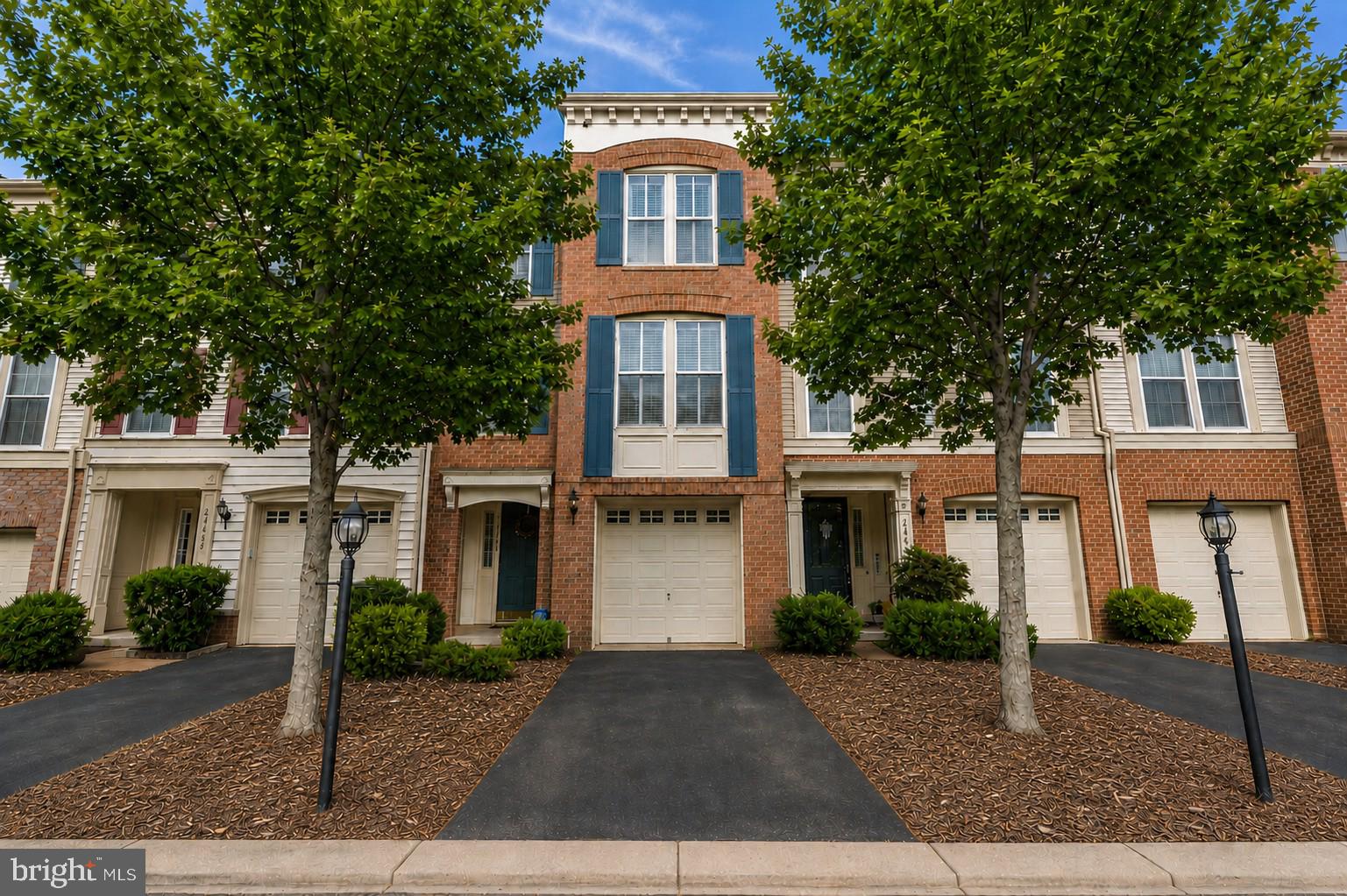 BROADLANDS - Residential