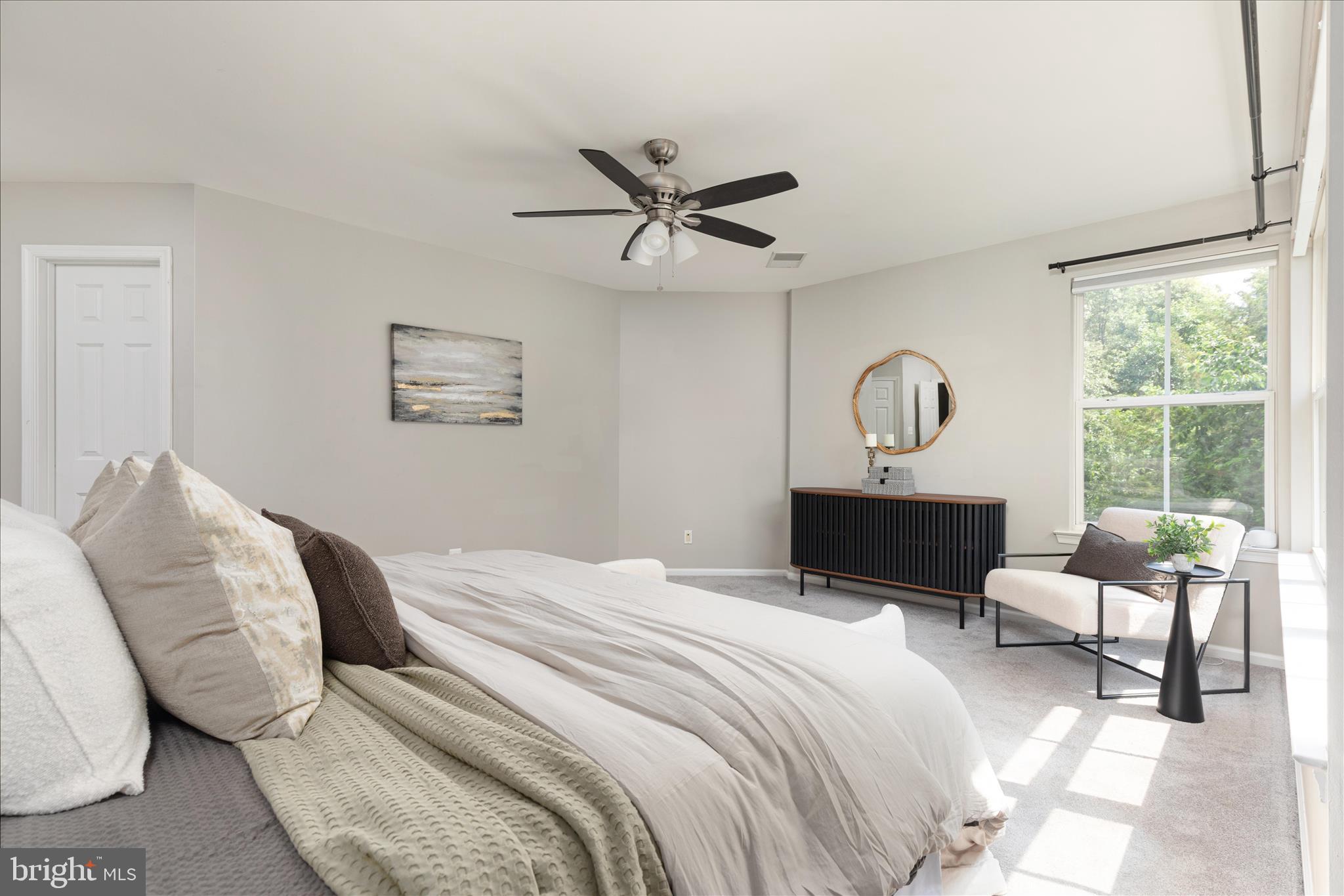 BROADLANDS - Residential