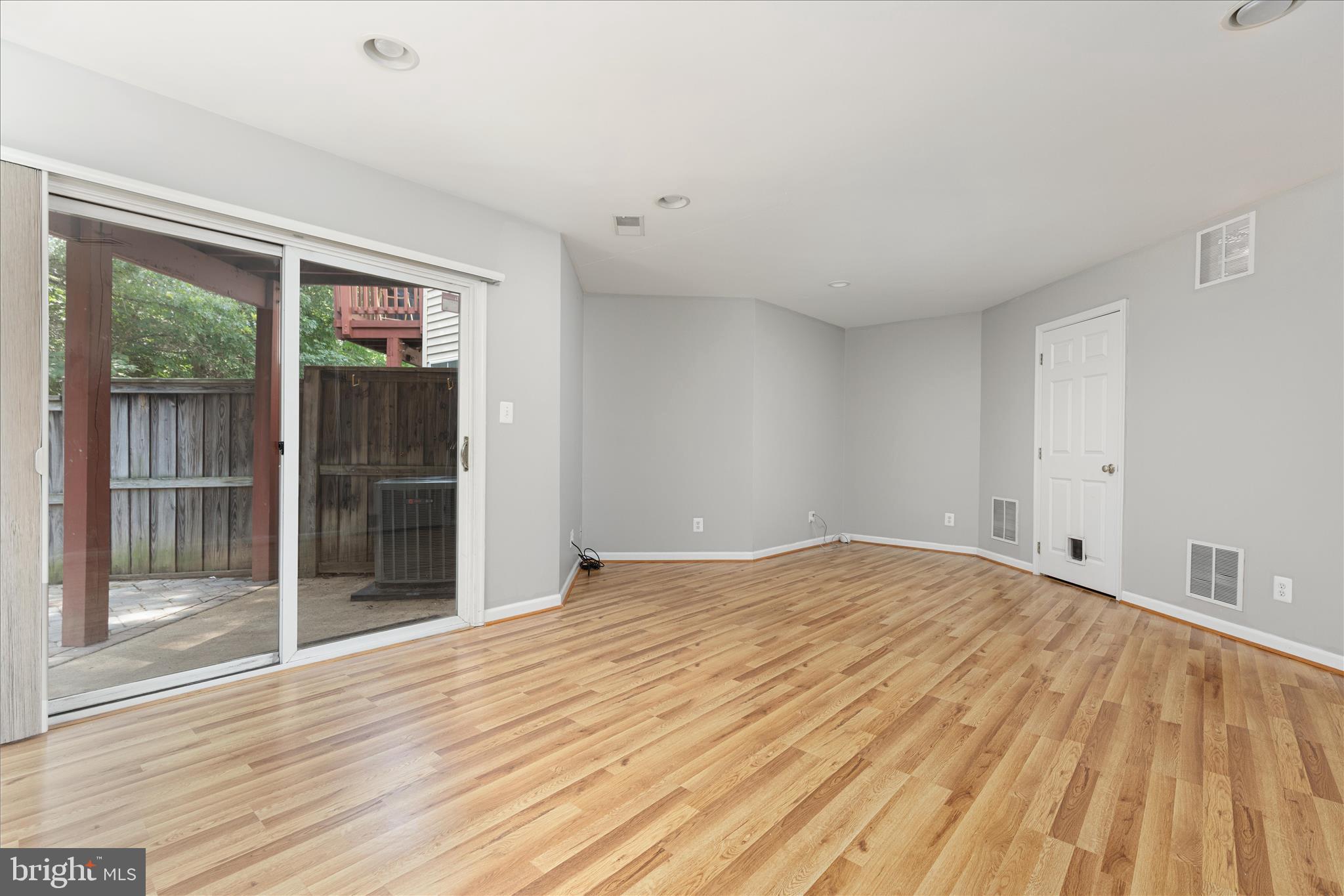 BROADLANDS - Residential