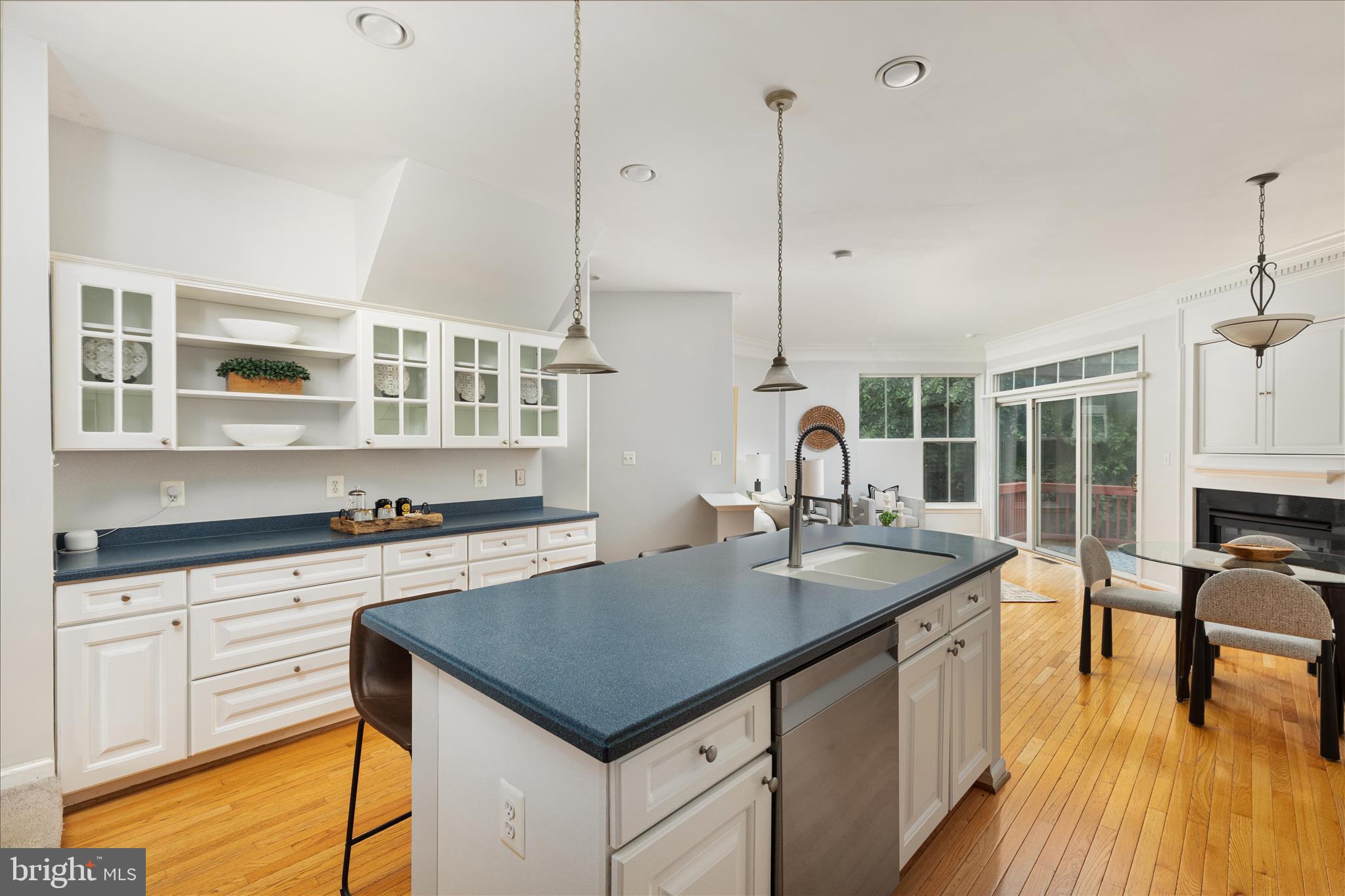 BROADLANDS - Residential