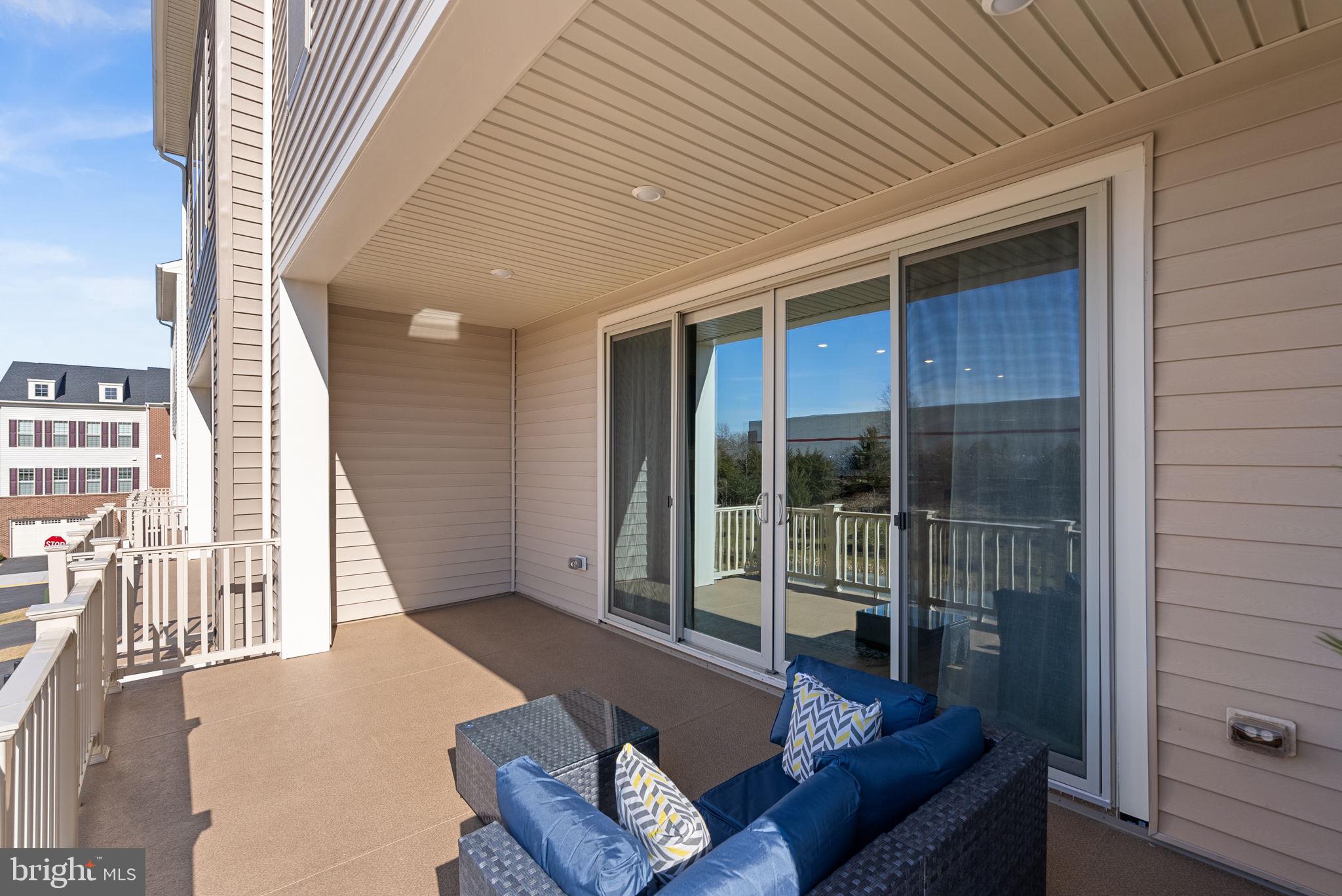 EAST QUARTER - Residential