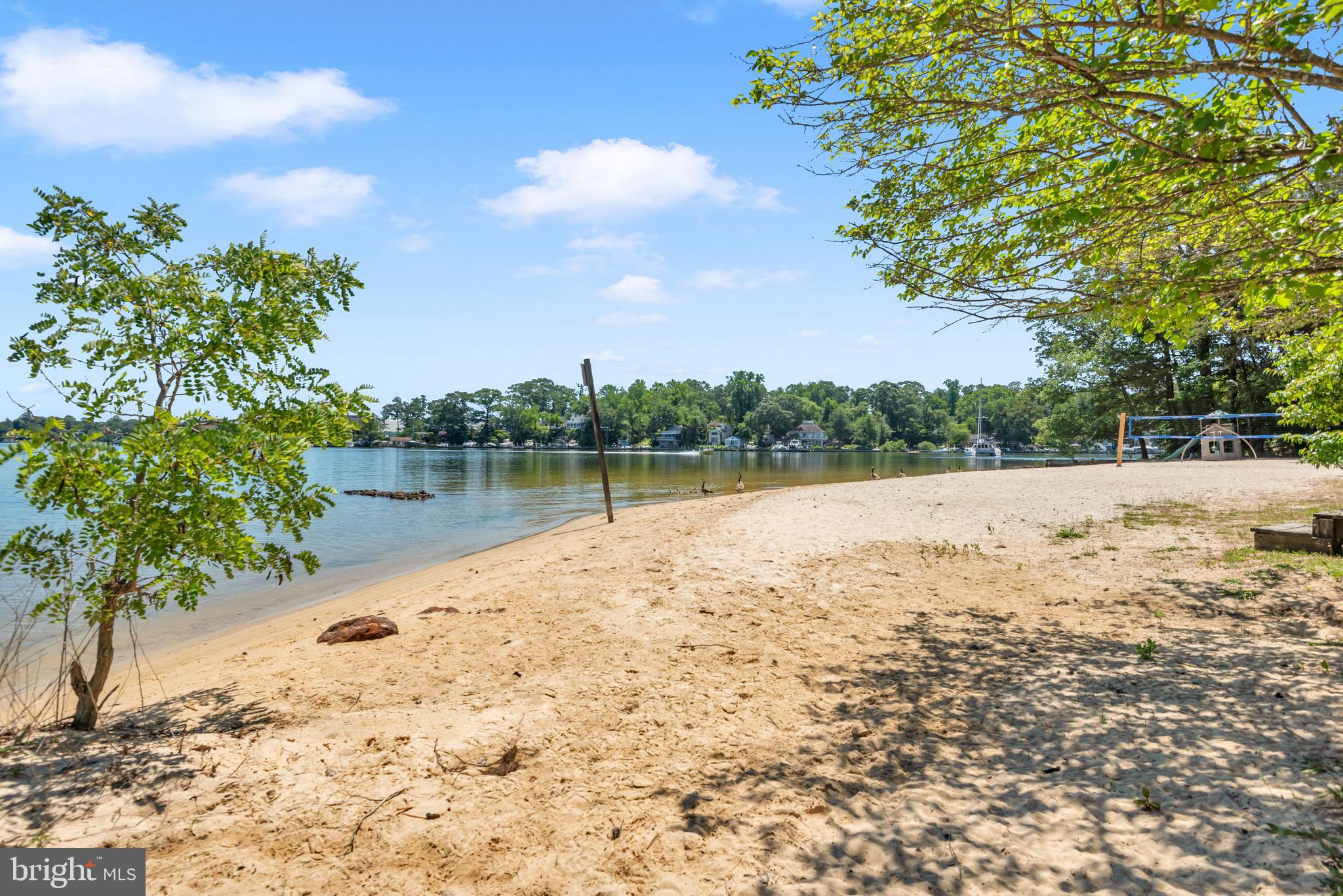 SUNRISE BEACH - Residential
