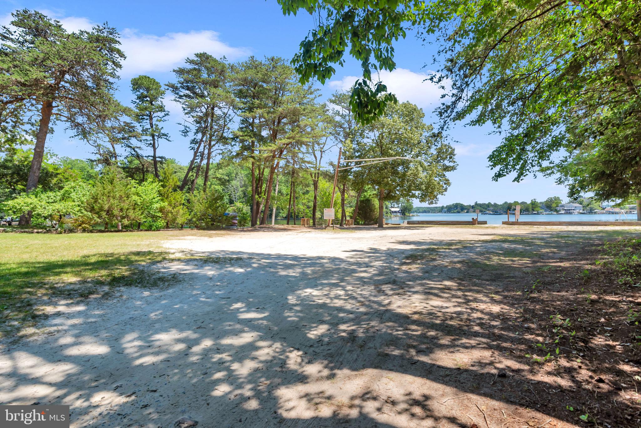 SUNRISE BEACH - Residential