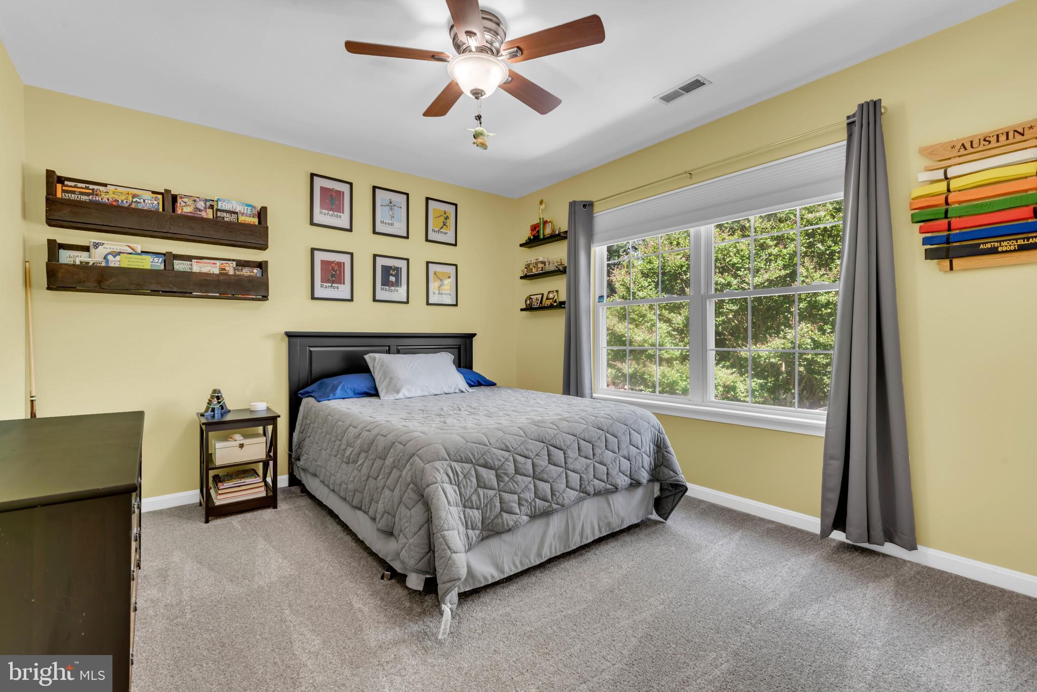 SUNRISE BEACH - Residential