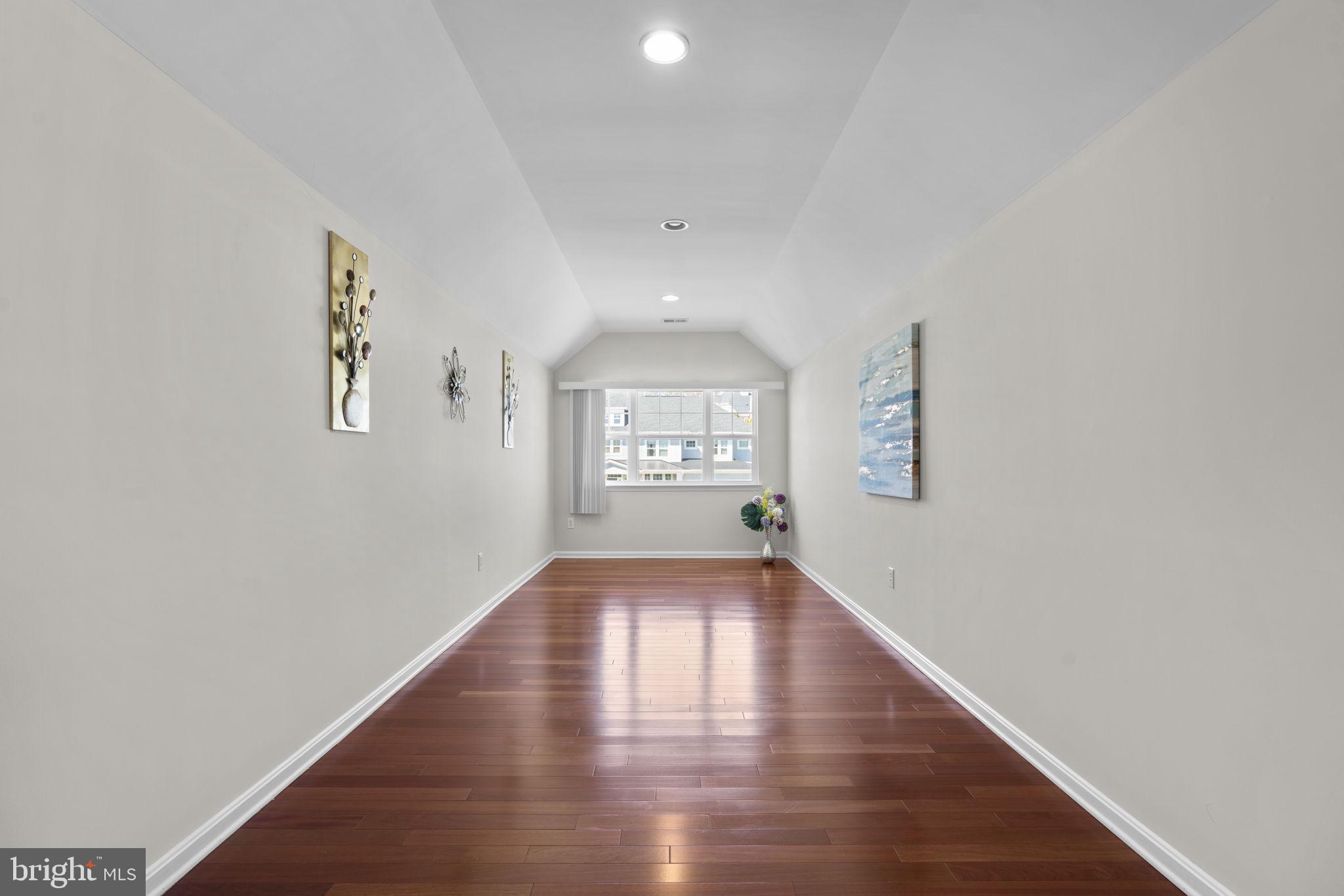 ESTATES AT AISQUITH FARM - Residential
