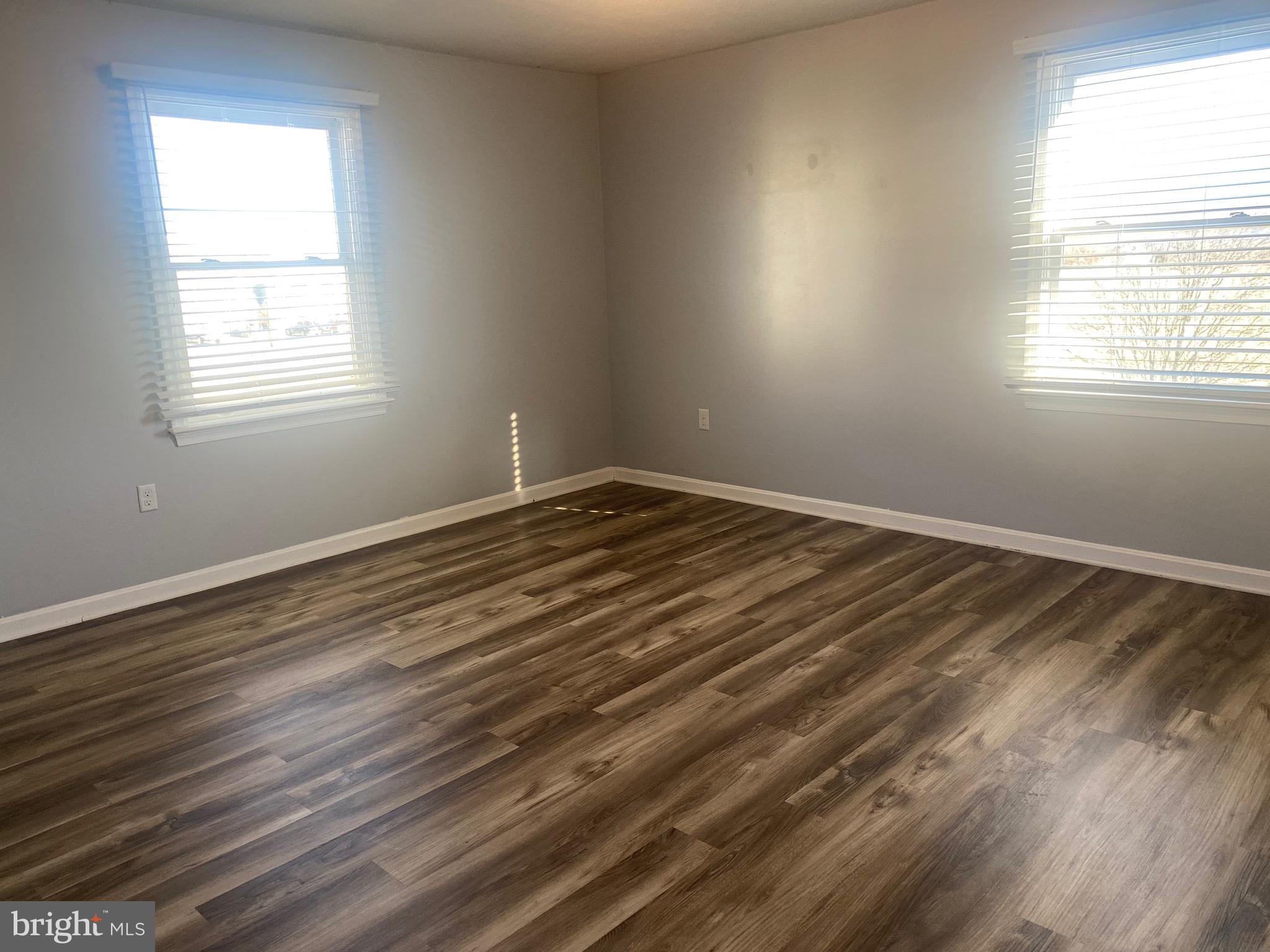 PLEASANT VALLEY ESTATES - Residential Lease