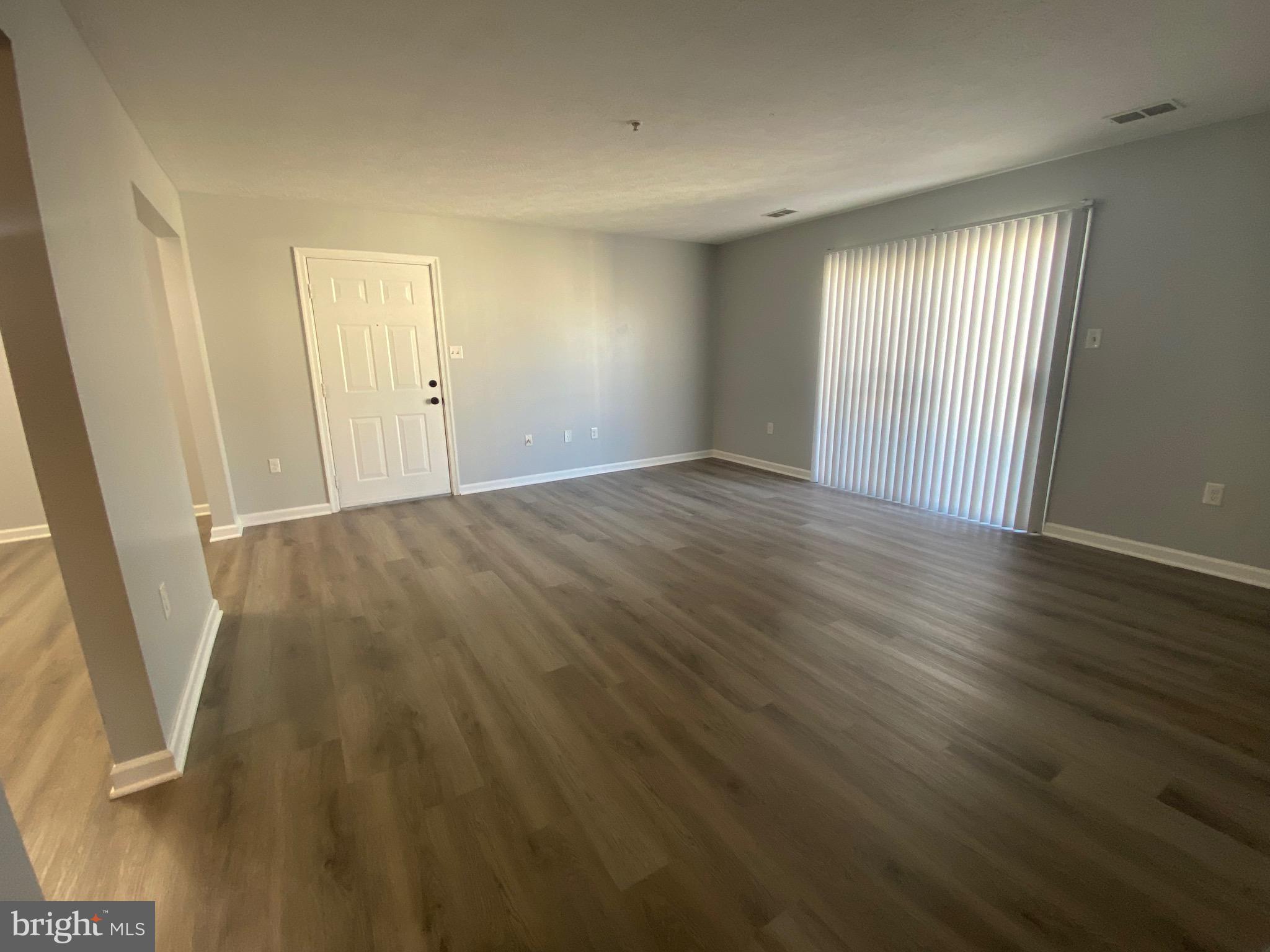 PLEASANT VALLEY ESTATES - Residential Lease