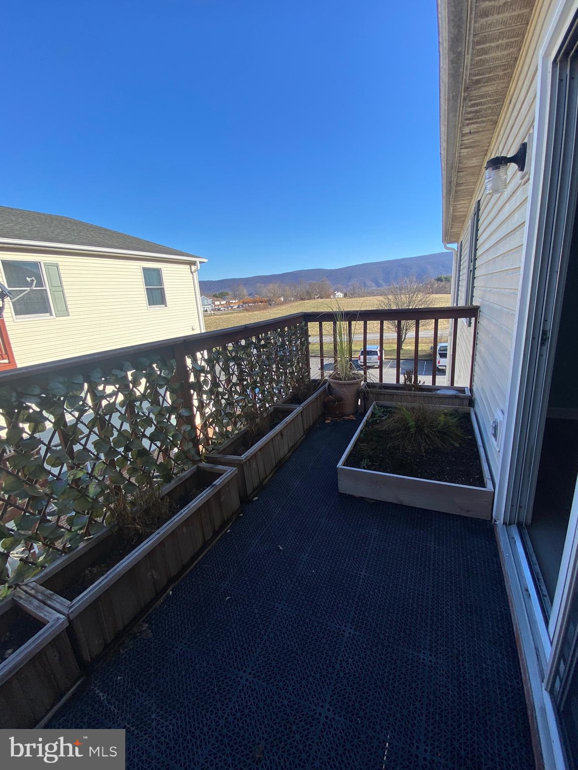 PLEASANT VALLEY ESTATES - Residential Lease
