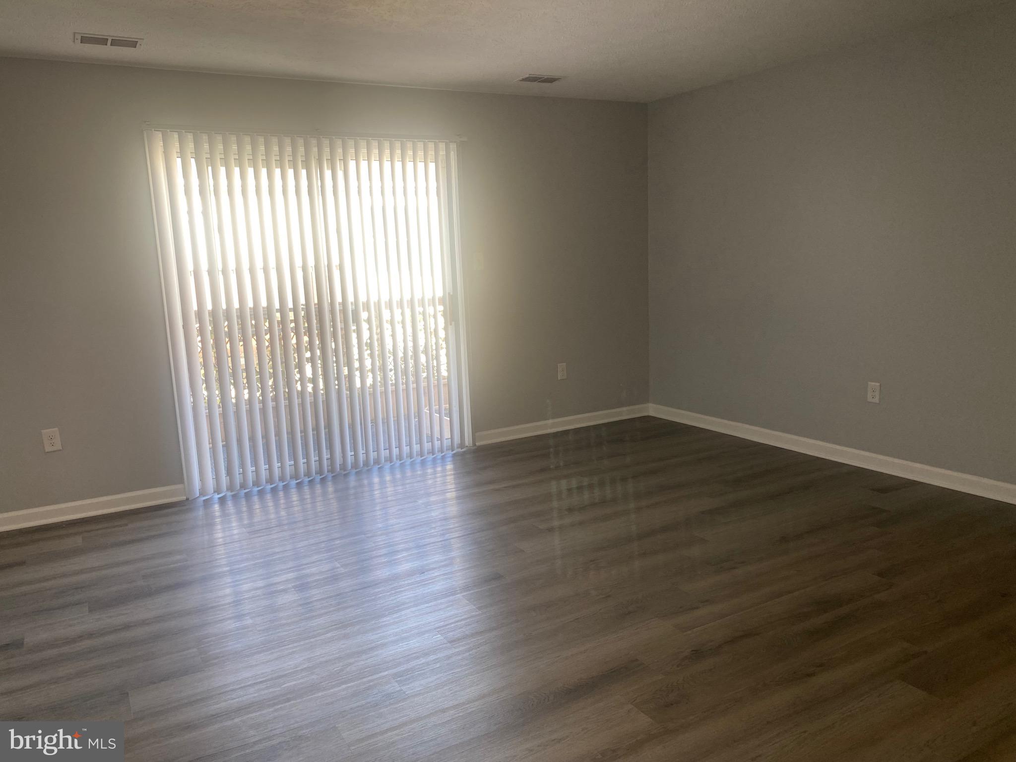 PLEASANT VALLEY ESTATES - Residential Lease