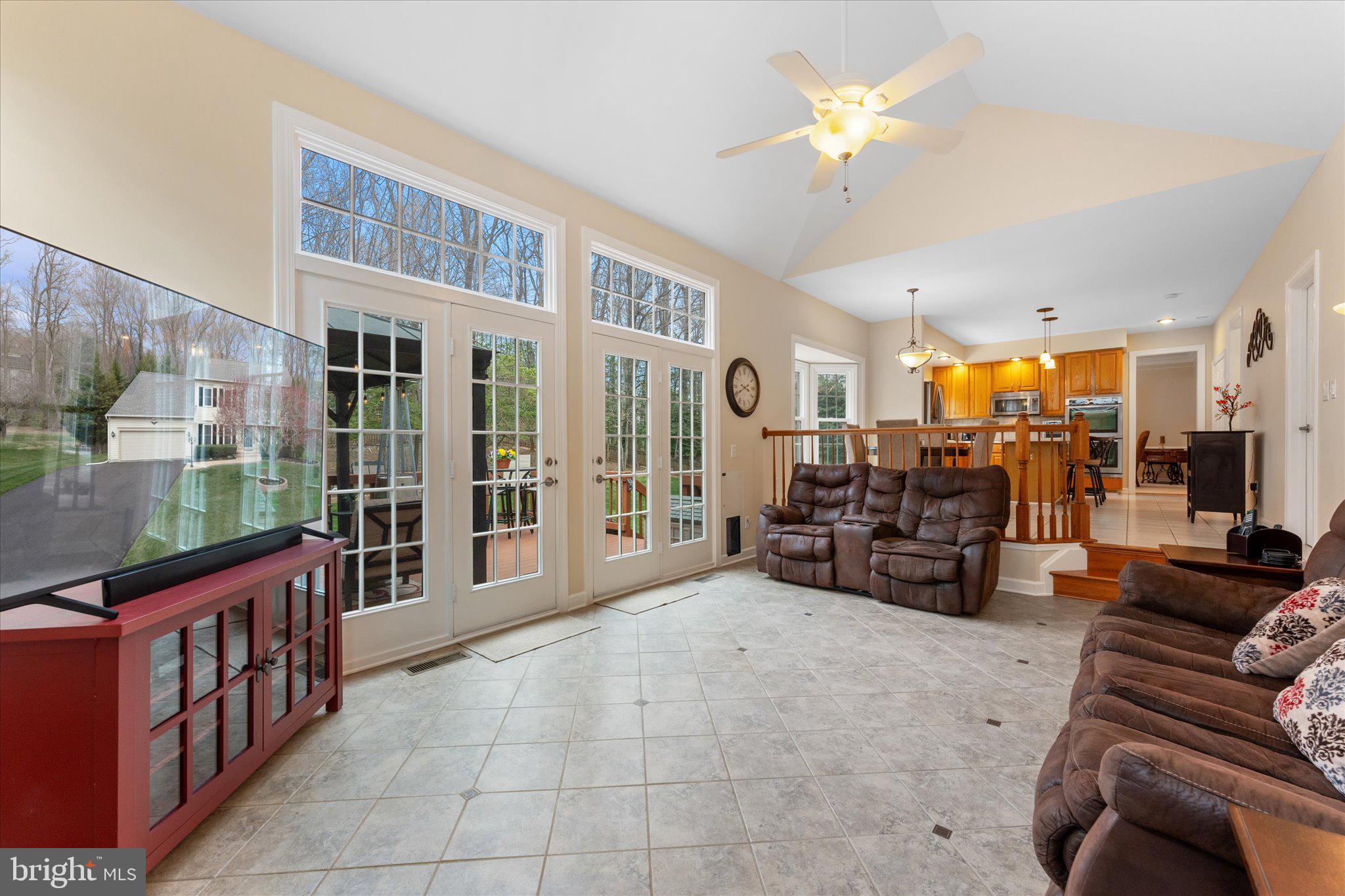 MEADOWBROOK WOODS - Residential