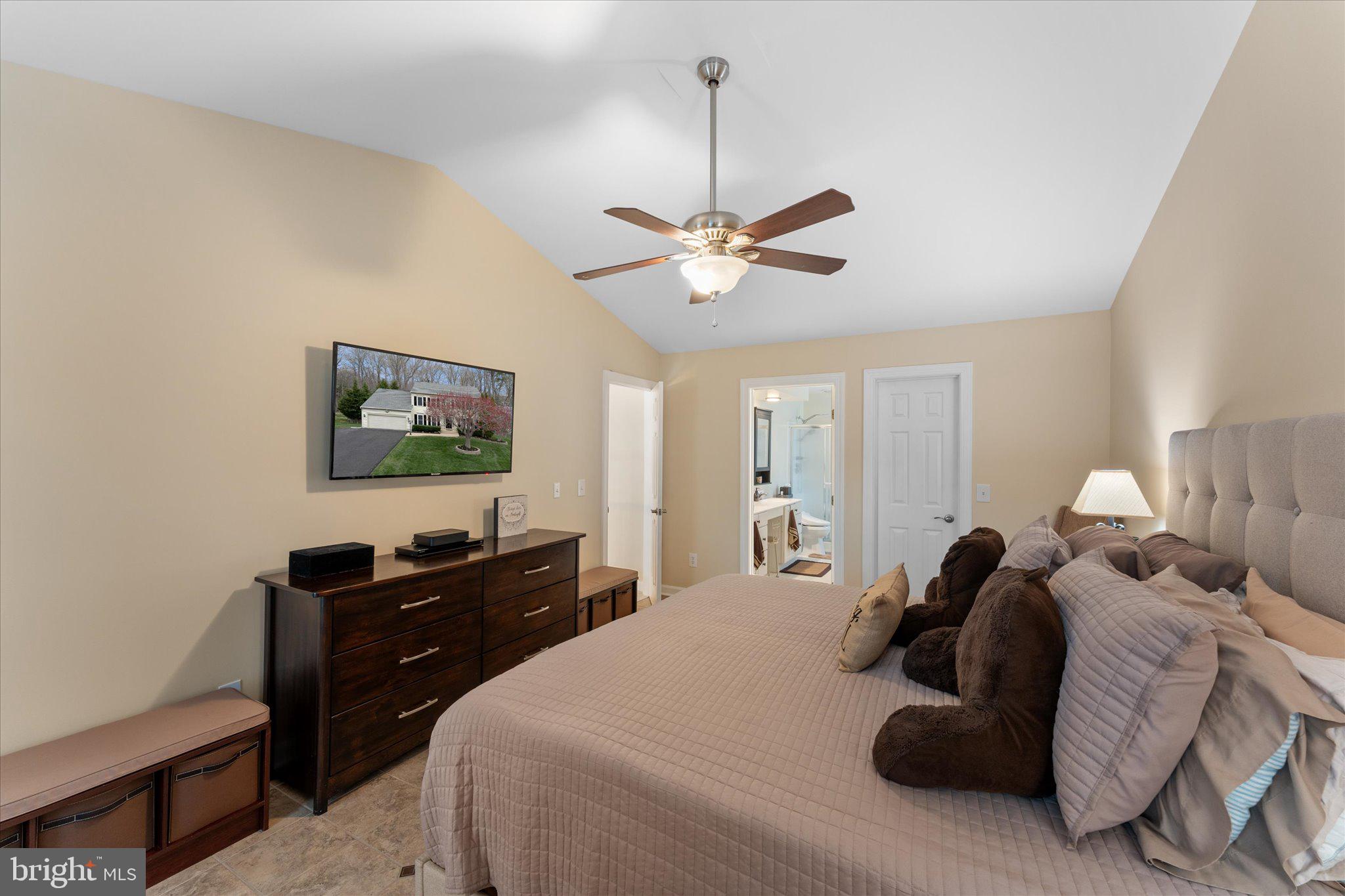 MEADOWBROOK WOODS - Residential