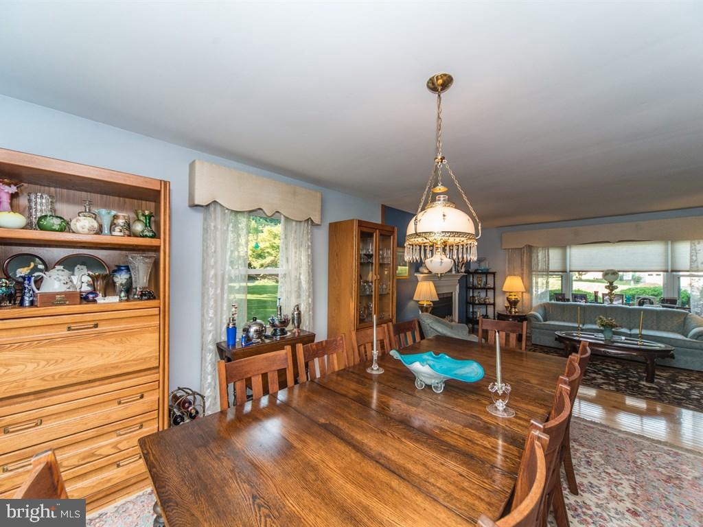 NORTH VIEW ACRES - Residential