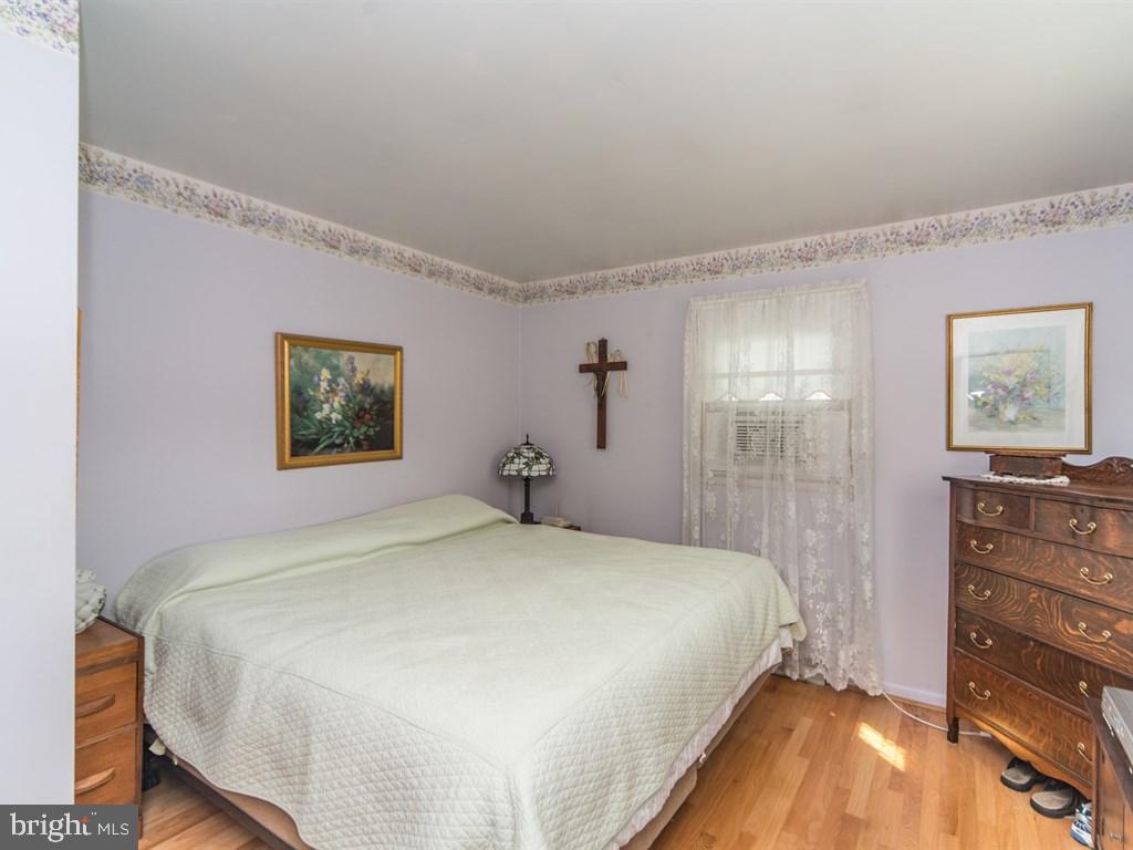 NORTH VIEW ACRES - Residential