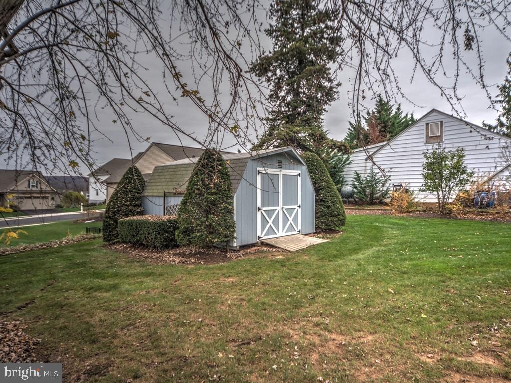 NORTH VIEW ACRES - Residential