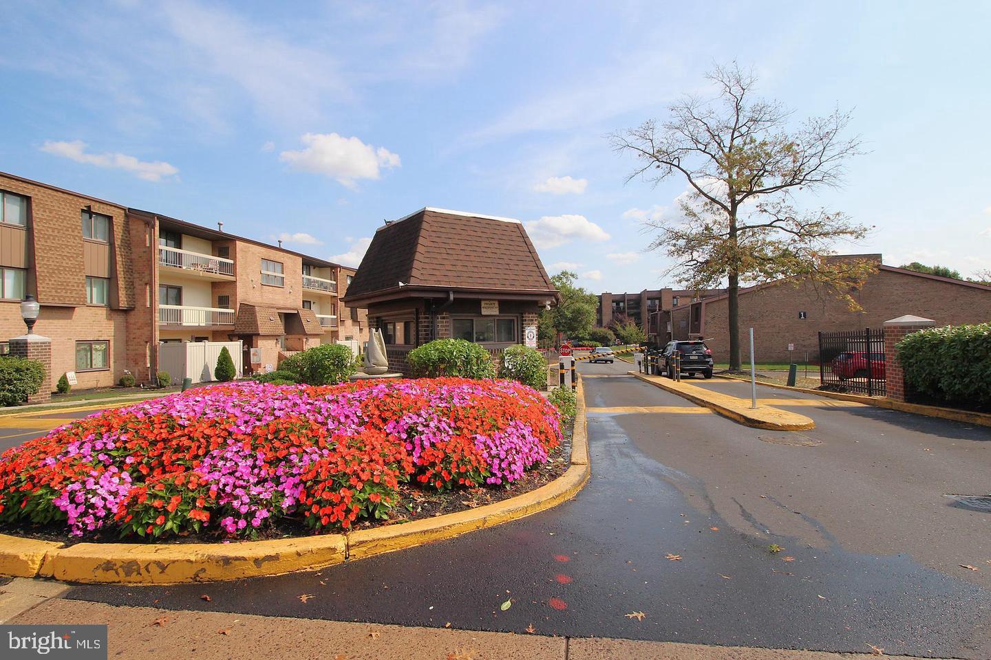 DELAIRE LANDING - Residential