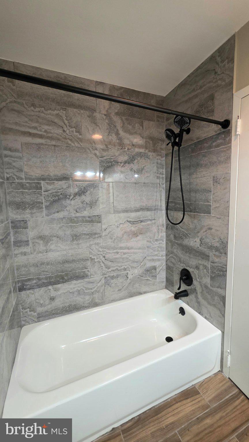 DELAIRE LANDING - Residential