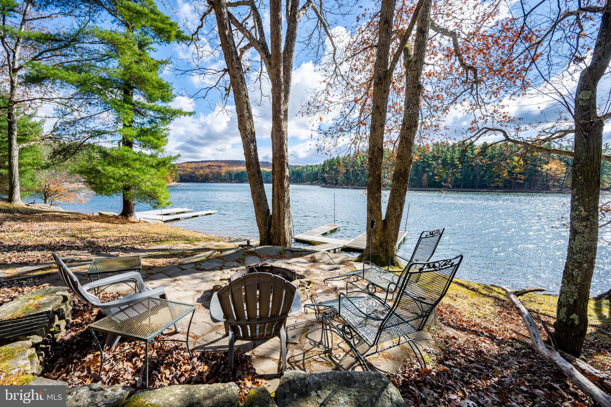 HARVEY PENINSULA - Residential