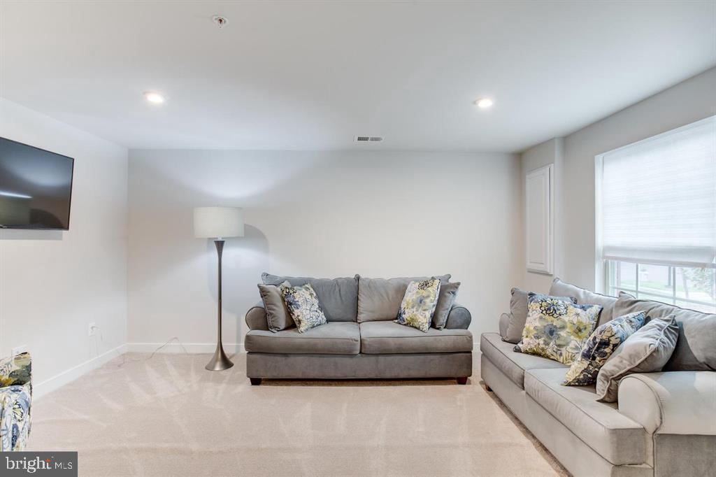 NORBOURNE PARK - Residential