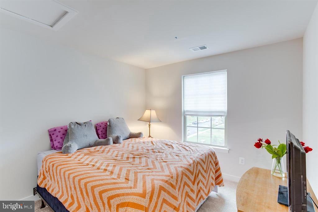 NORBOURNE PARK - Residential