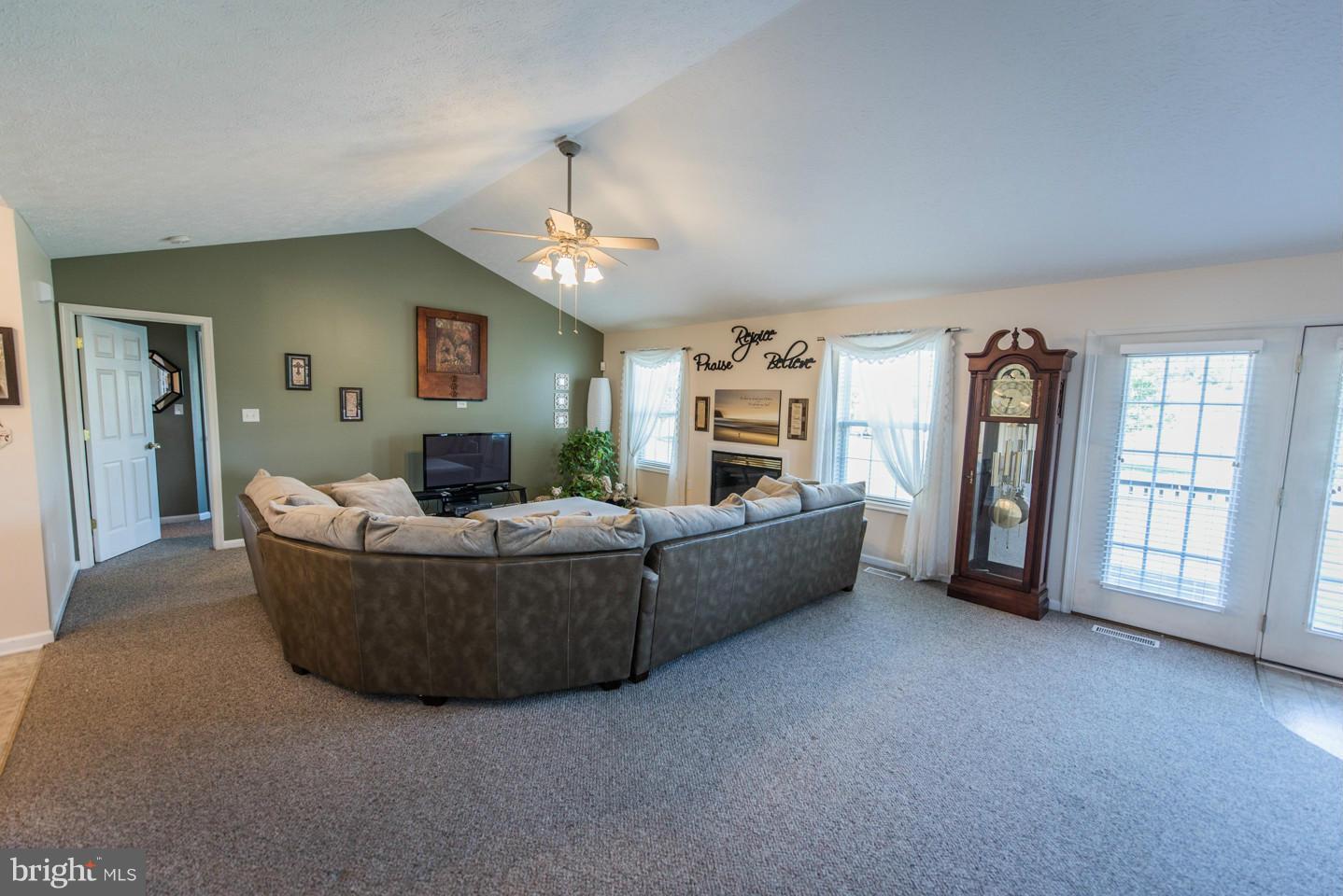 PEBBLE RIDGE - Residential