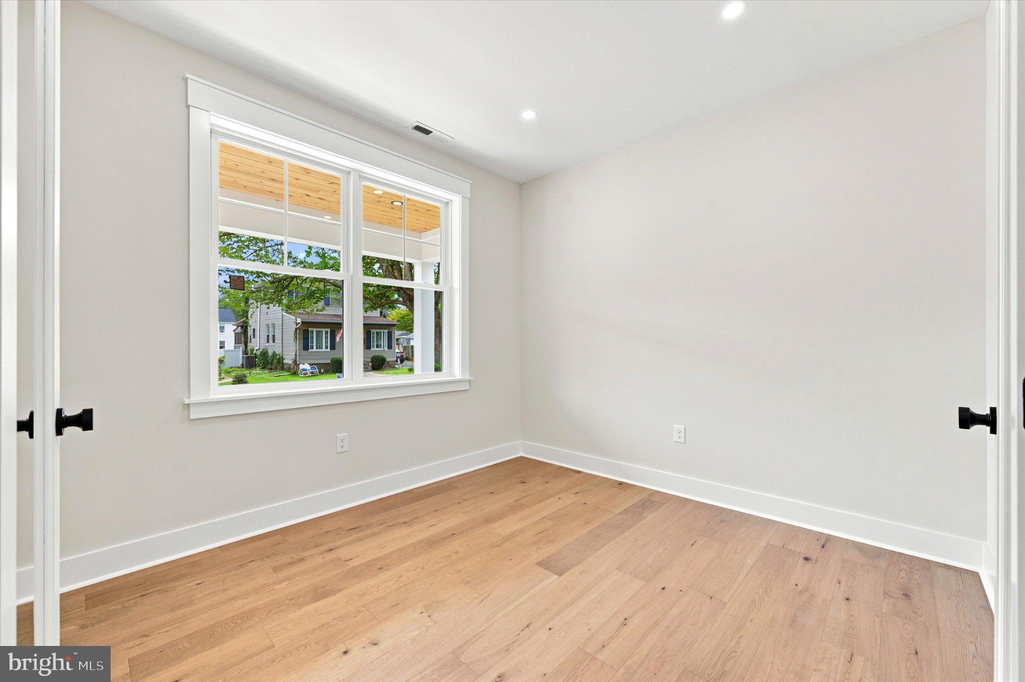 ARDSLEY - Residential