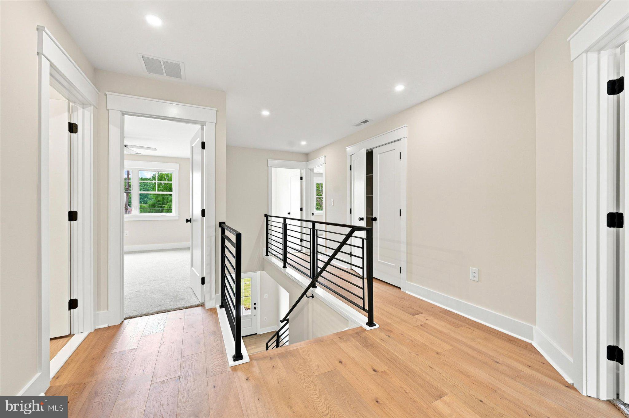 ARDSLEY - Residential