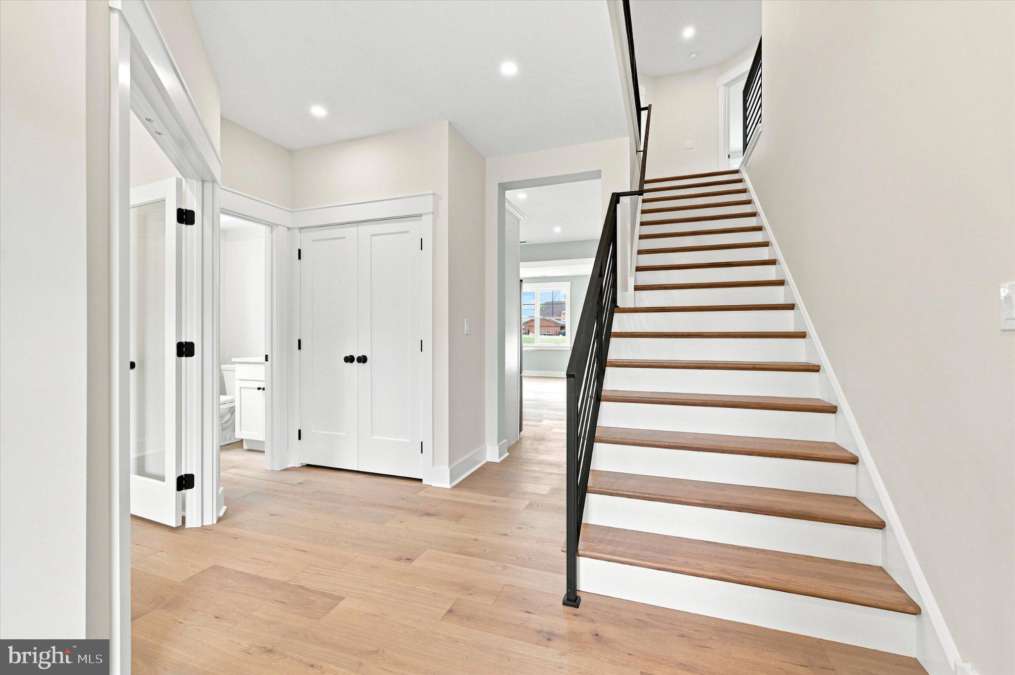 ARDSLEY - Residential