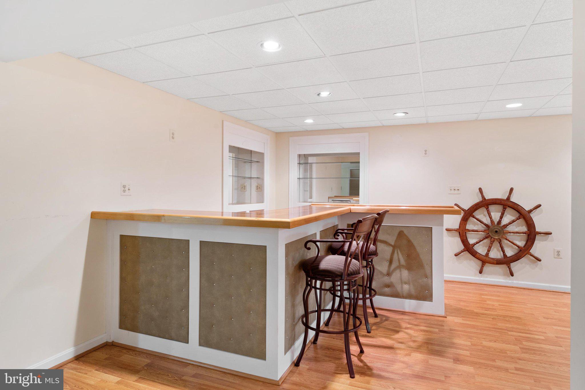 TALL OAKS - Residential