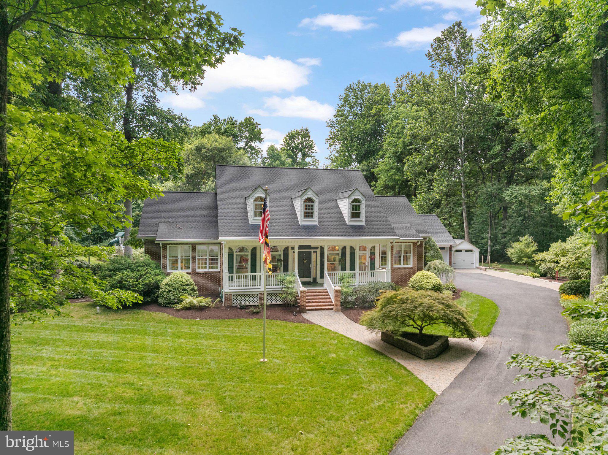 TALL OAKS - Residential