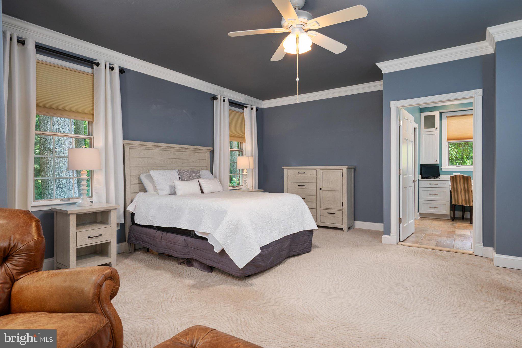 TALL OAKS - Residential