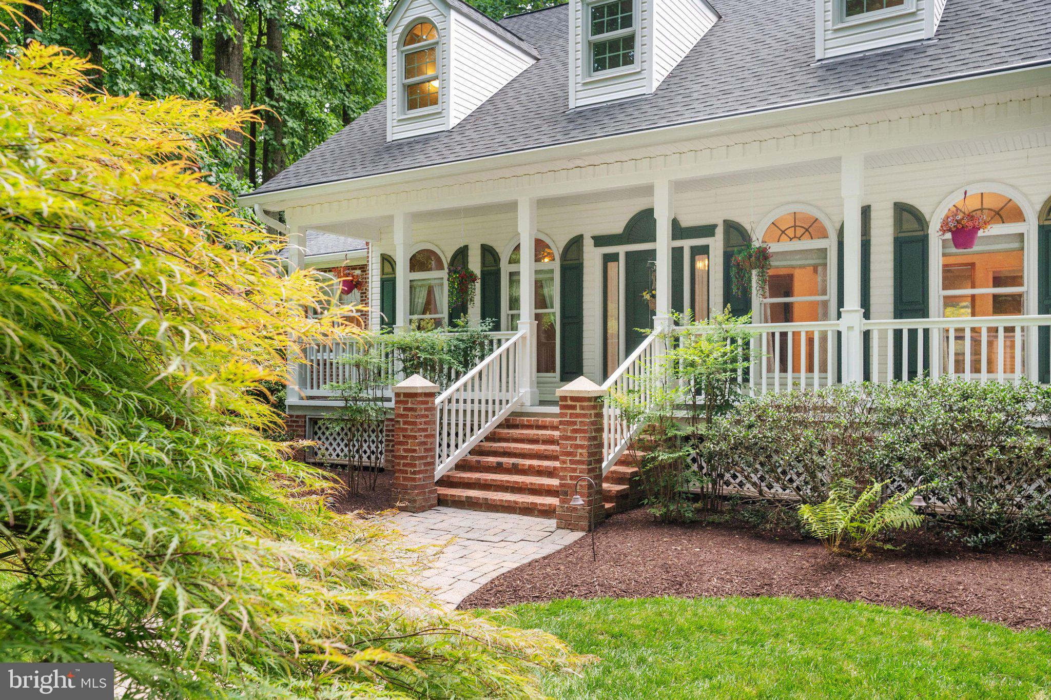 TALL OAKS - Residential