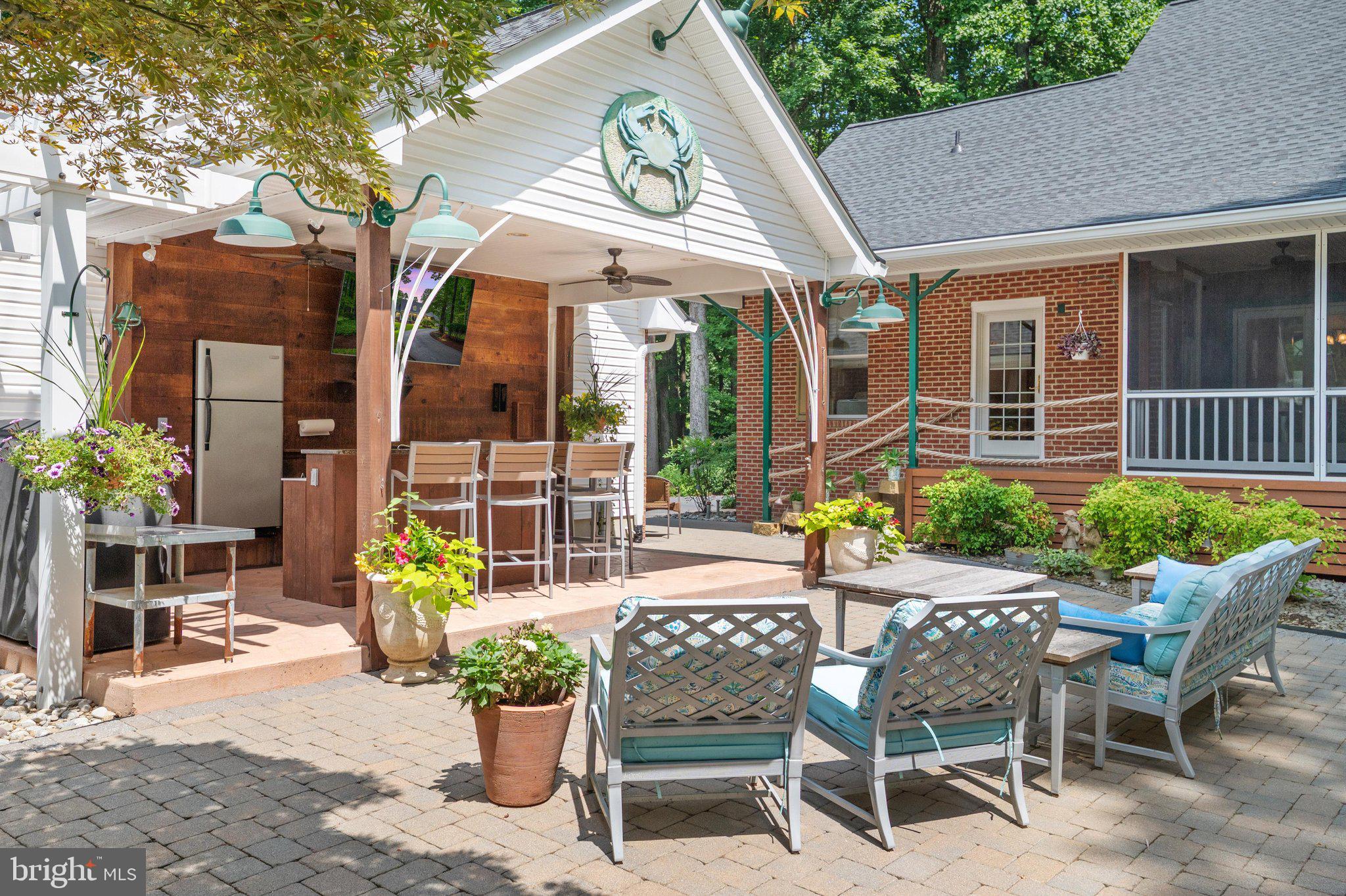 TALL OAKS - Residential