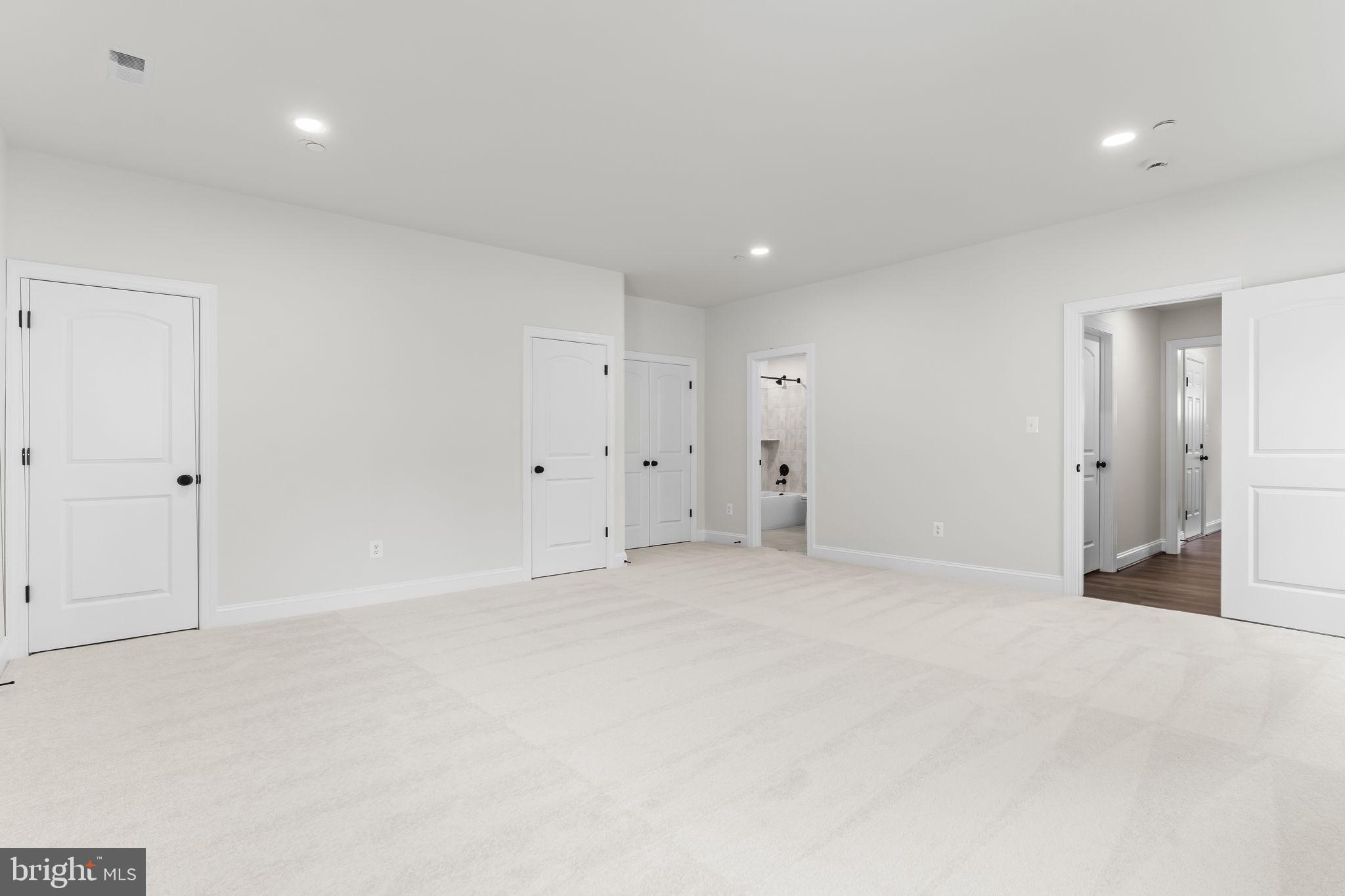 MEADOWS AT TOWN RUN II - Residential