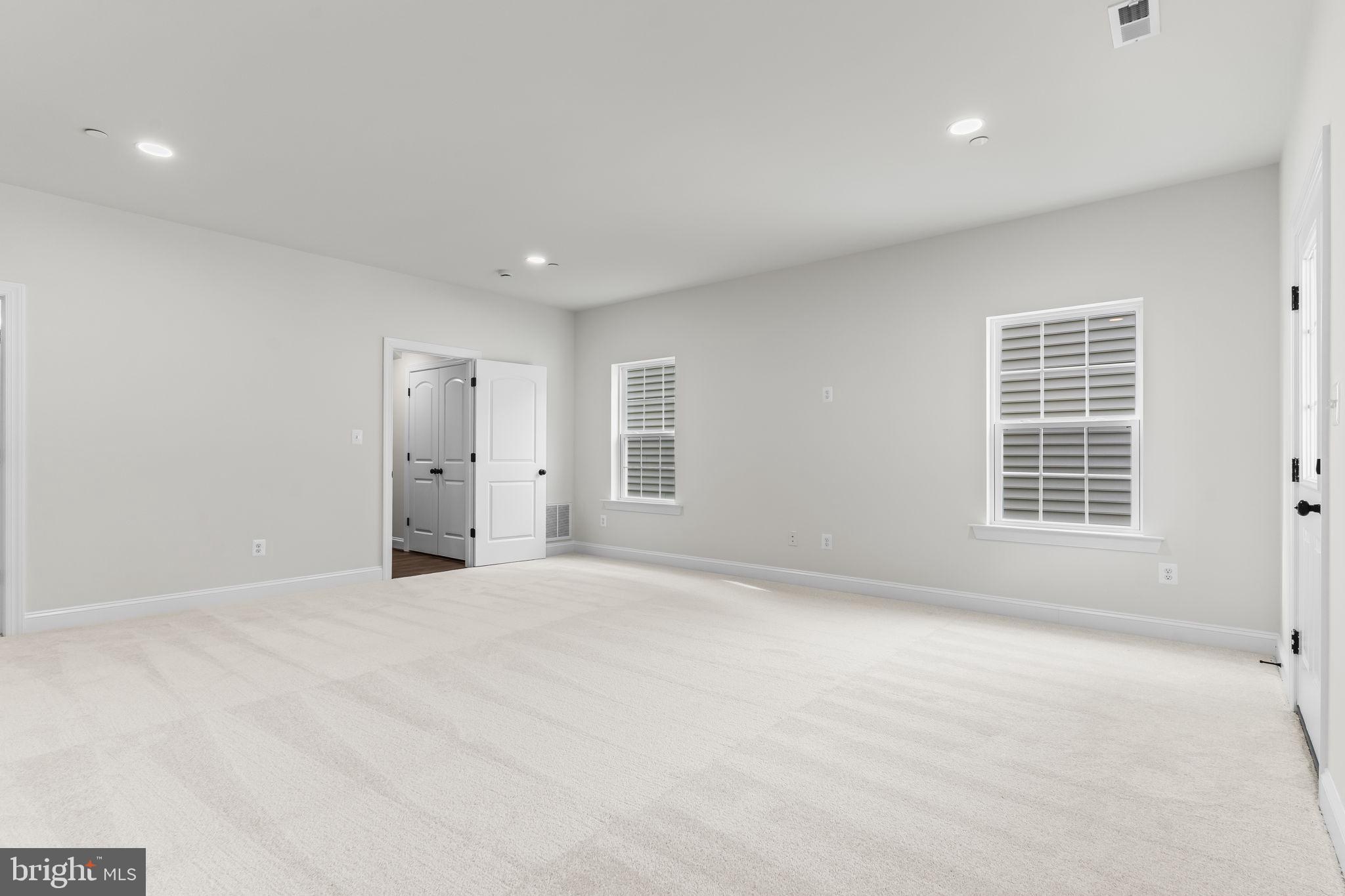 MEADOWS AT TOWN RUN II - Residential