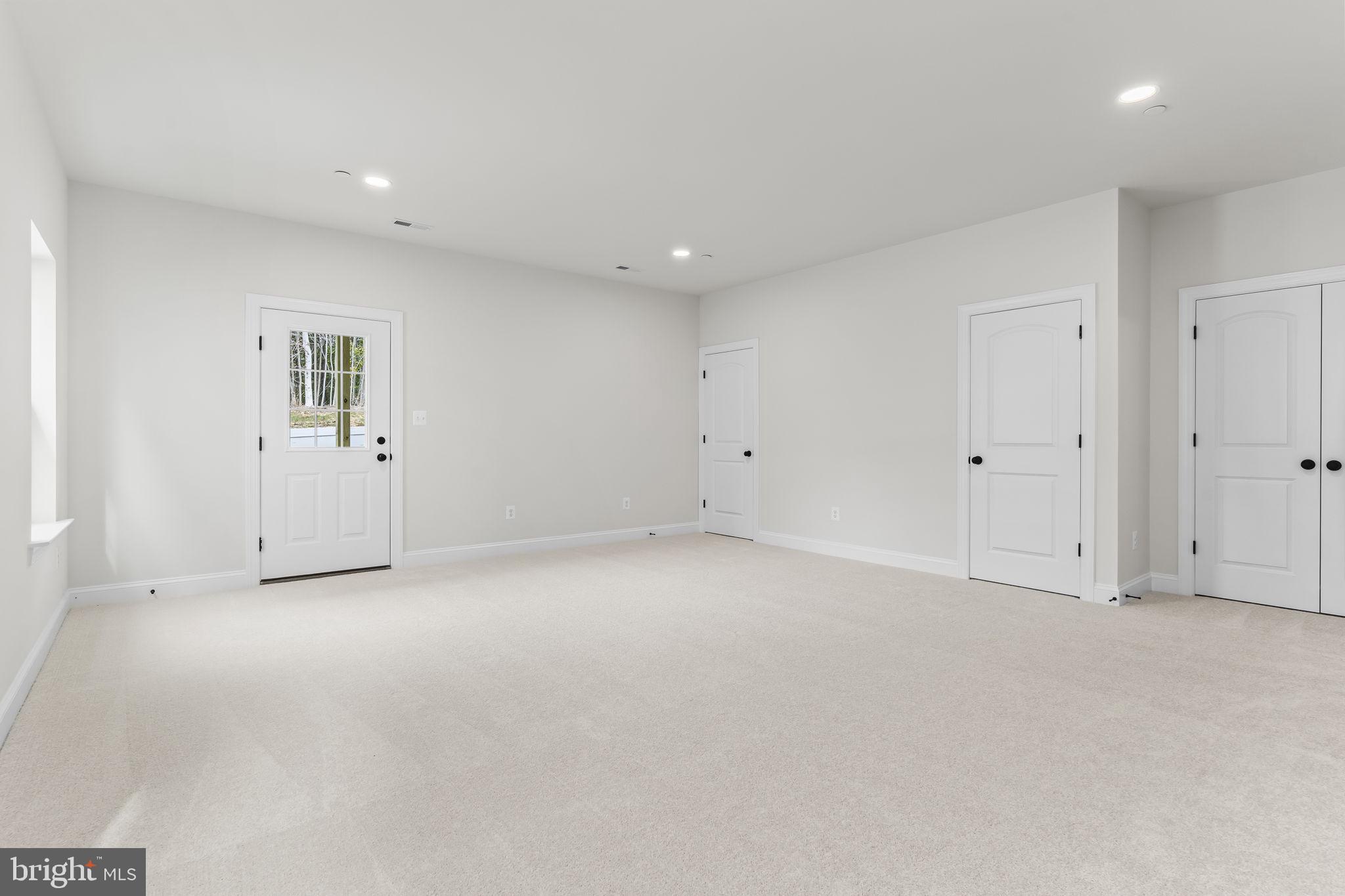 MEADOWS AT TOWN RUN II - Residential
