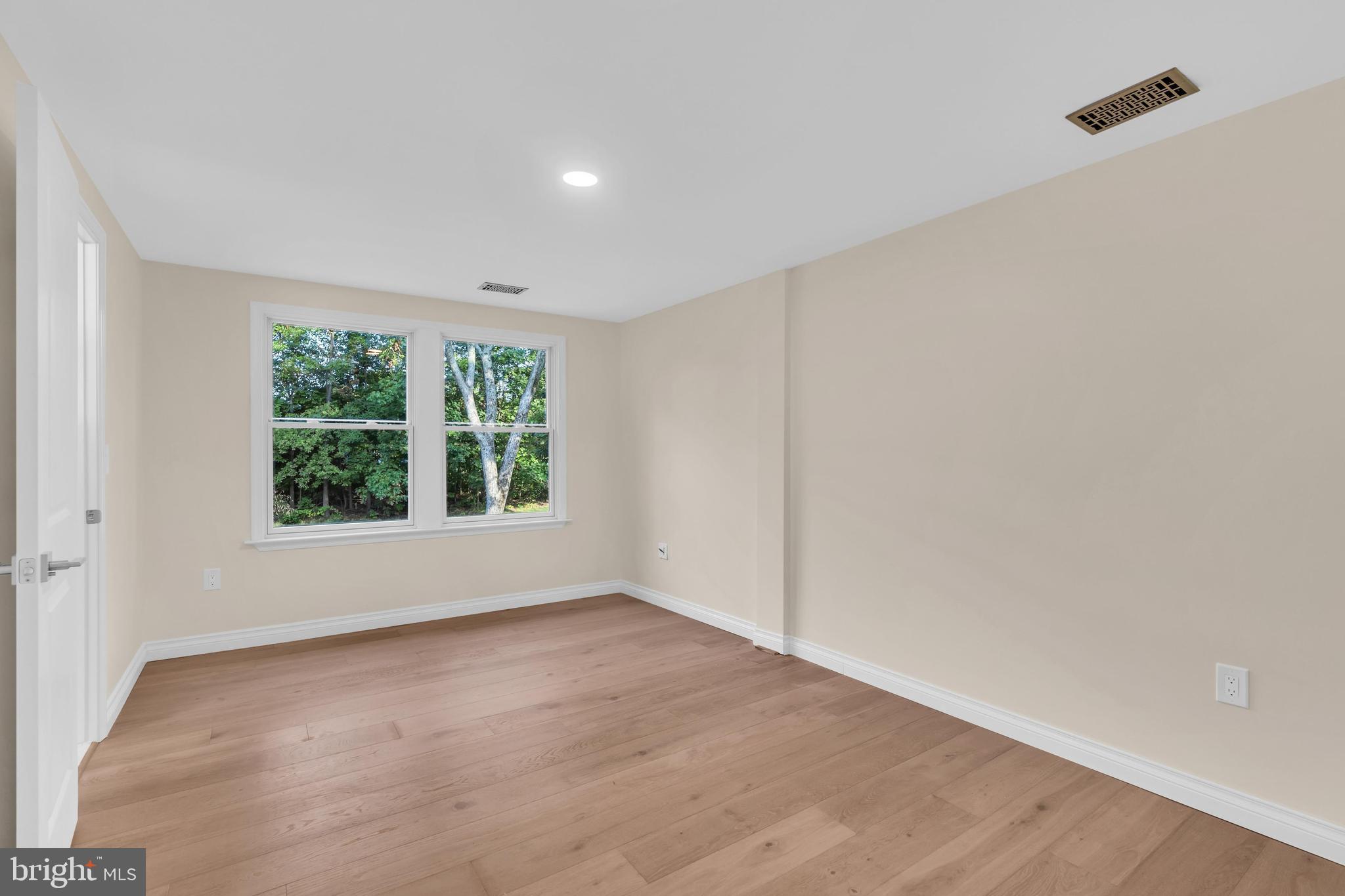 POLO FIELDS - Residential Lease