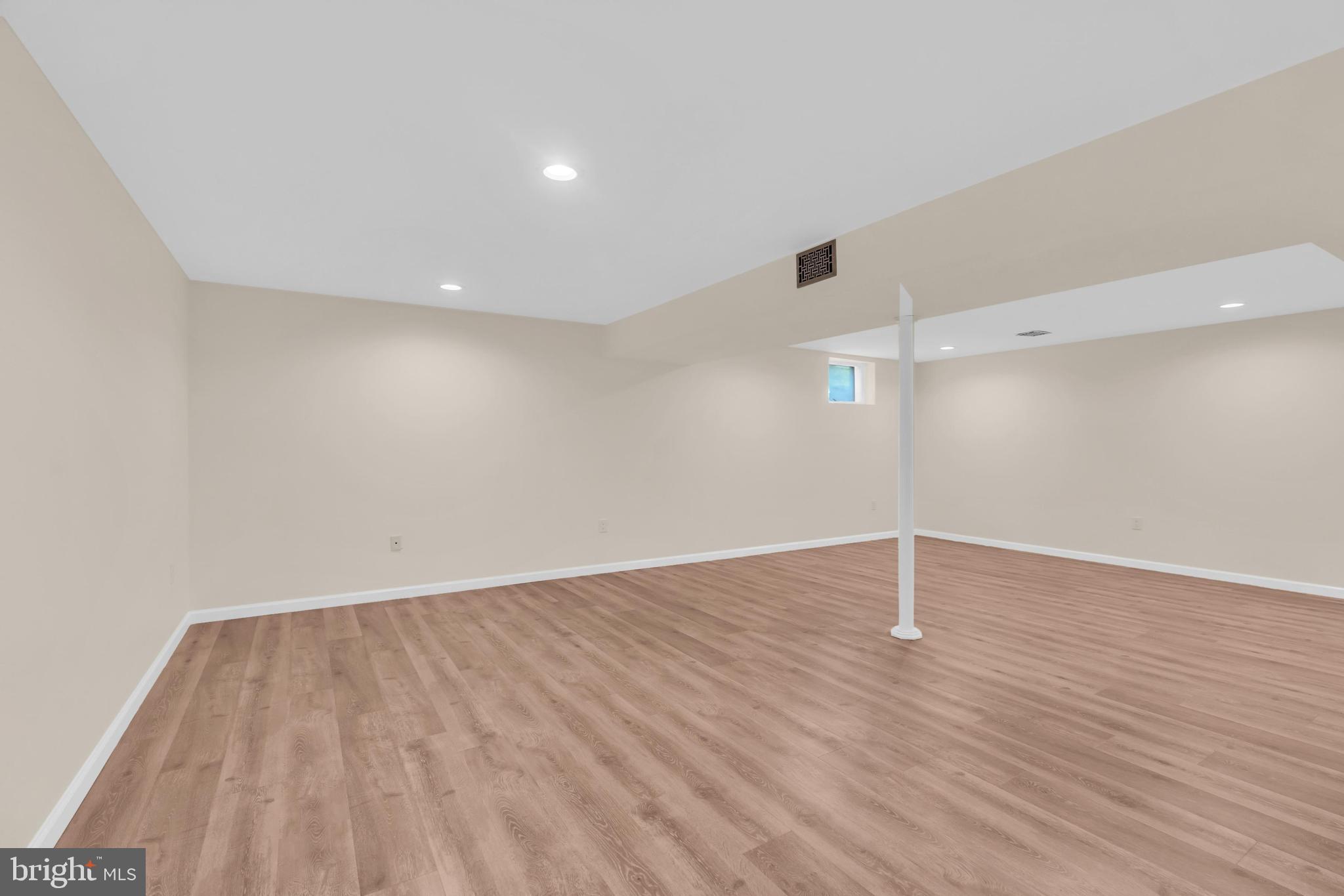 POLO FIELDS - Residential Lease