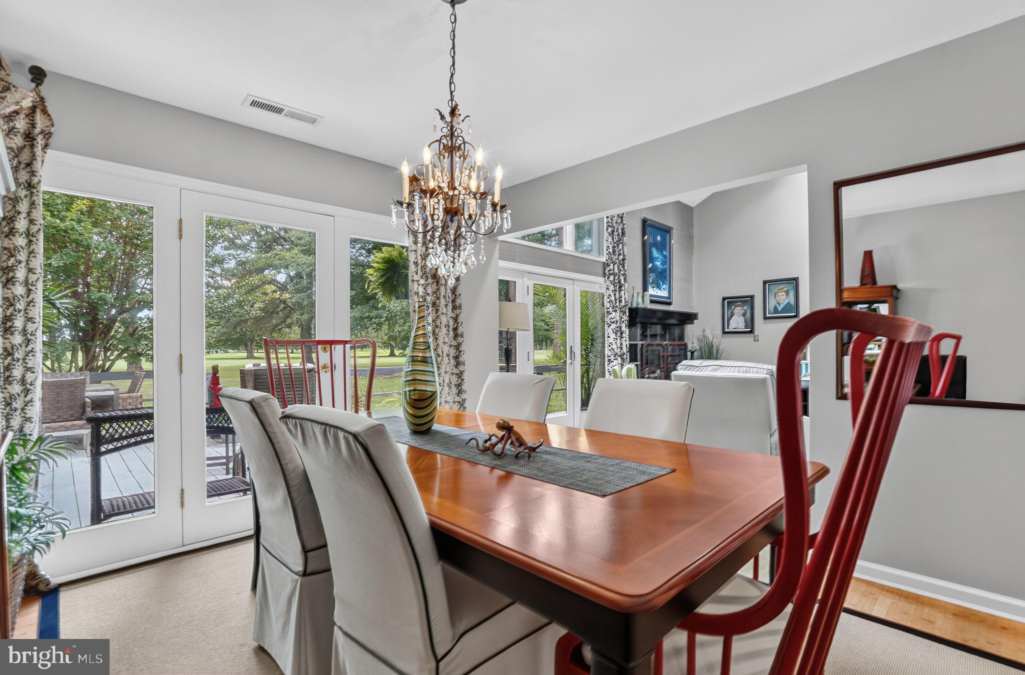 GOLF CLUB SHORES III - Residential