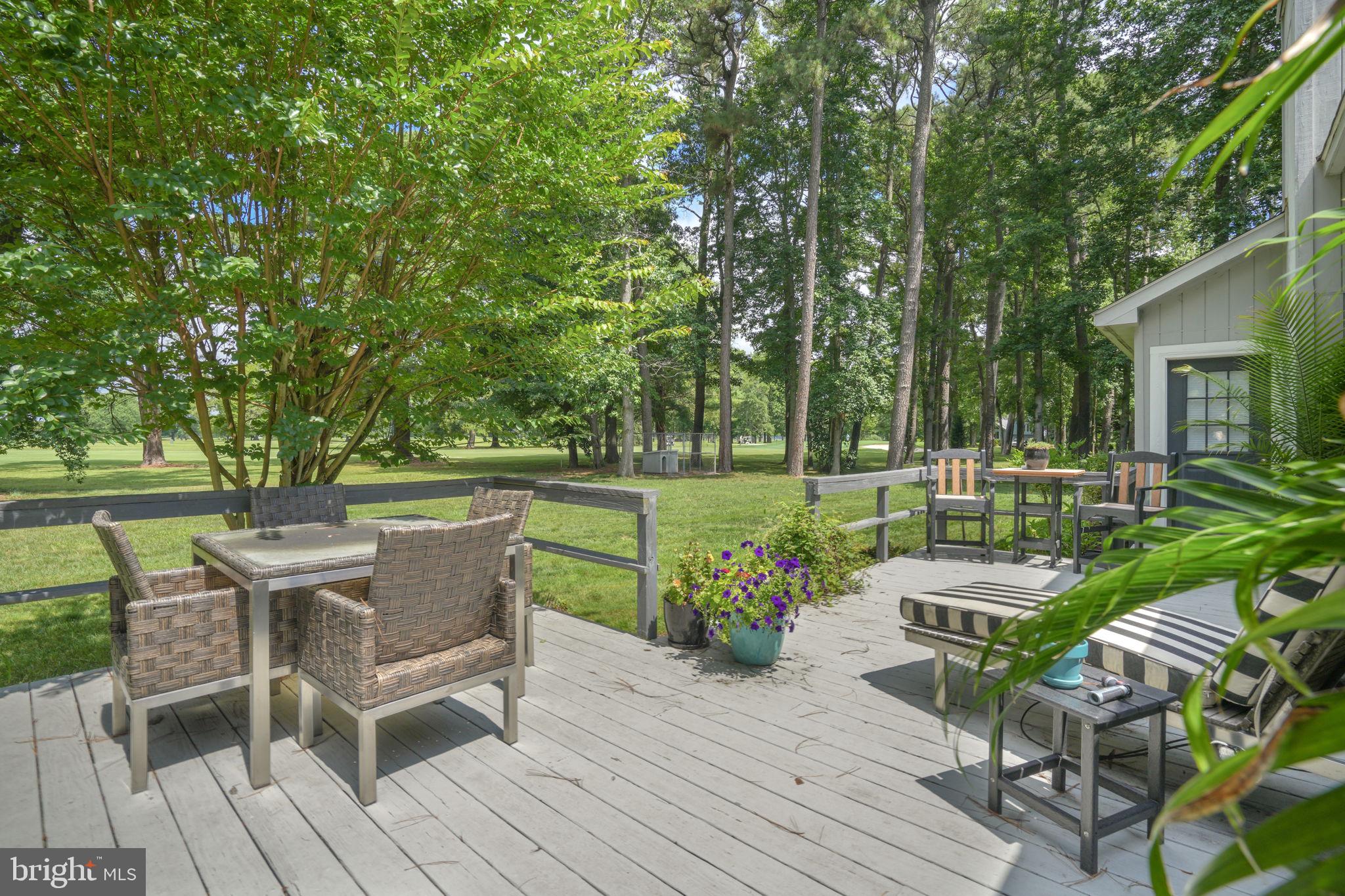 GOLF CLUB SHORES III - Residential