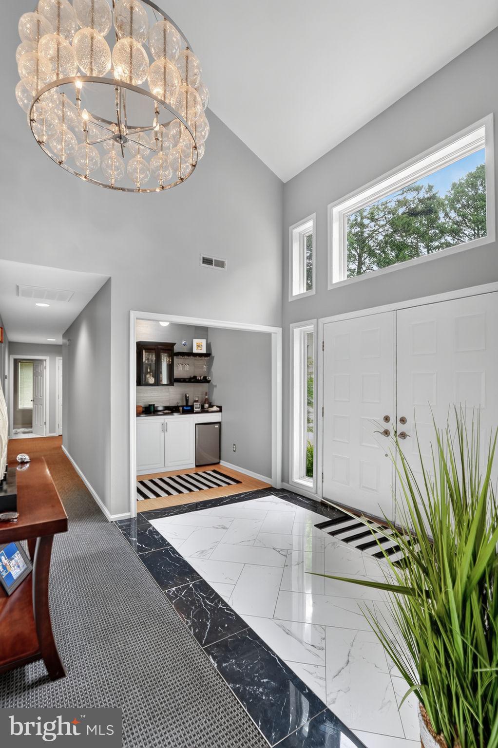 GOLF CLUB SHORES III - Residential